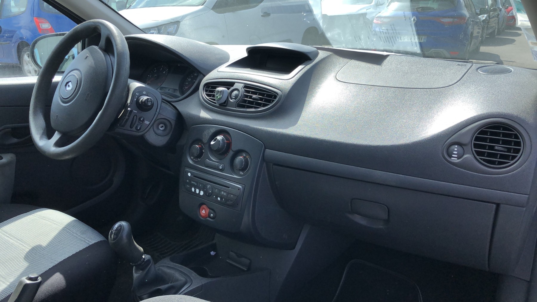 Plage arriere pour RENAULT CLIO 3 PHASE 1 Plage arriere pour RENAULT CLIO 3 PHASE 1