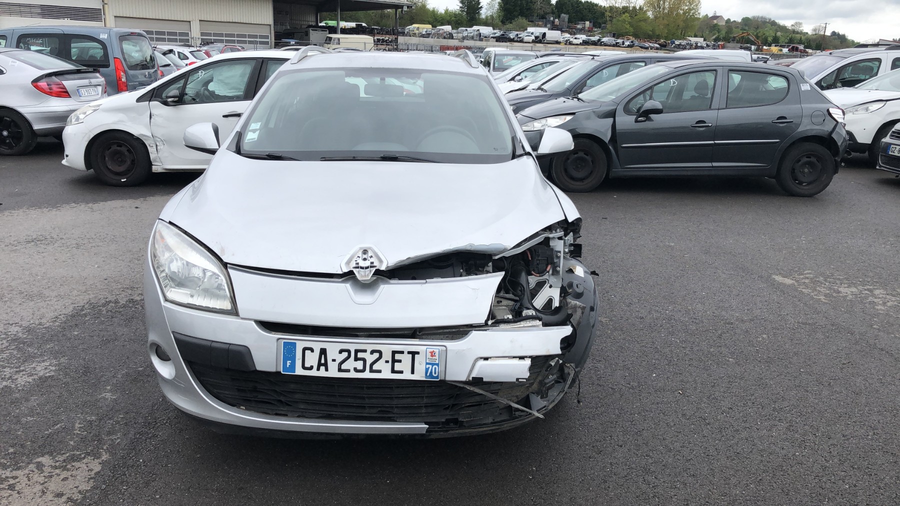 Com (Bloc Contacteur Tournant+Commodo Essuie Glace+Commodo Phare) pour RENAULT MEGANE III ESTATE PHASE 1 Com (Bloc Contacteur Tournant+Commodo Essuie Glace+Commodo Phare) pour RENAULT MEGANE III ESTATE PHASE 1