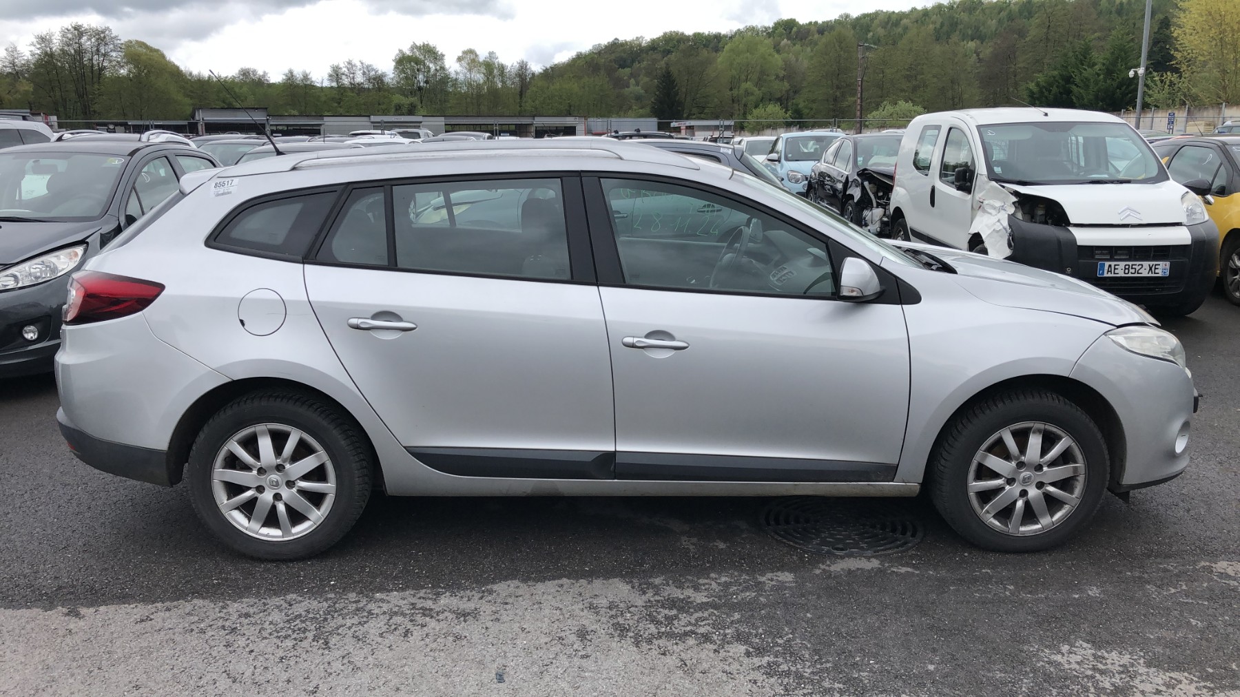Com (Bloc Contacteur Tournant+Commodo Essuie Glace+Commodo Phare) pour RENAULT MEGANE III ESTATE PHASE 1 Com (Bloc Contacteur Tournant+Commodo Essuie Glace+Commodo Phare) pour RENAULT MEGANE III ESTATE PHASE 1