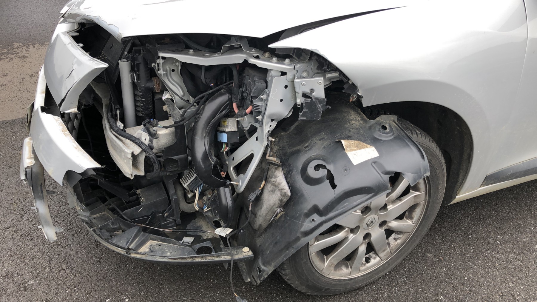 Com (Bloc Contacteur Tournant+Commodo Essuie Glace+Commodo Phare) pour RENAULT MEGANE III ESTATE PHASE 1 Com (Bloc Contacteur Tournant+Commodo Essuie Glace+Commodo Phare) pour RENAULT MEGANE III ESTATE PHASE 1