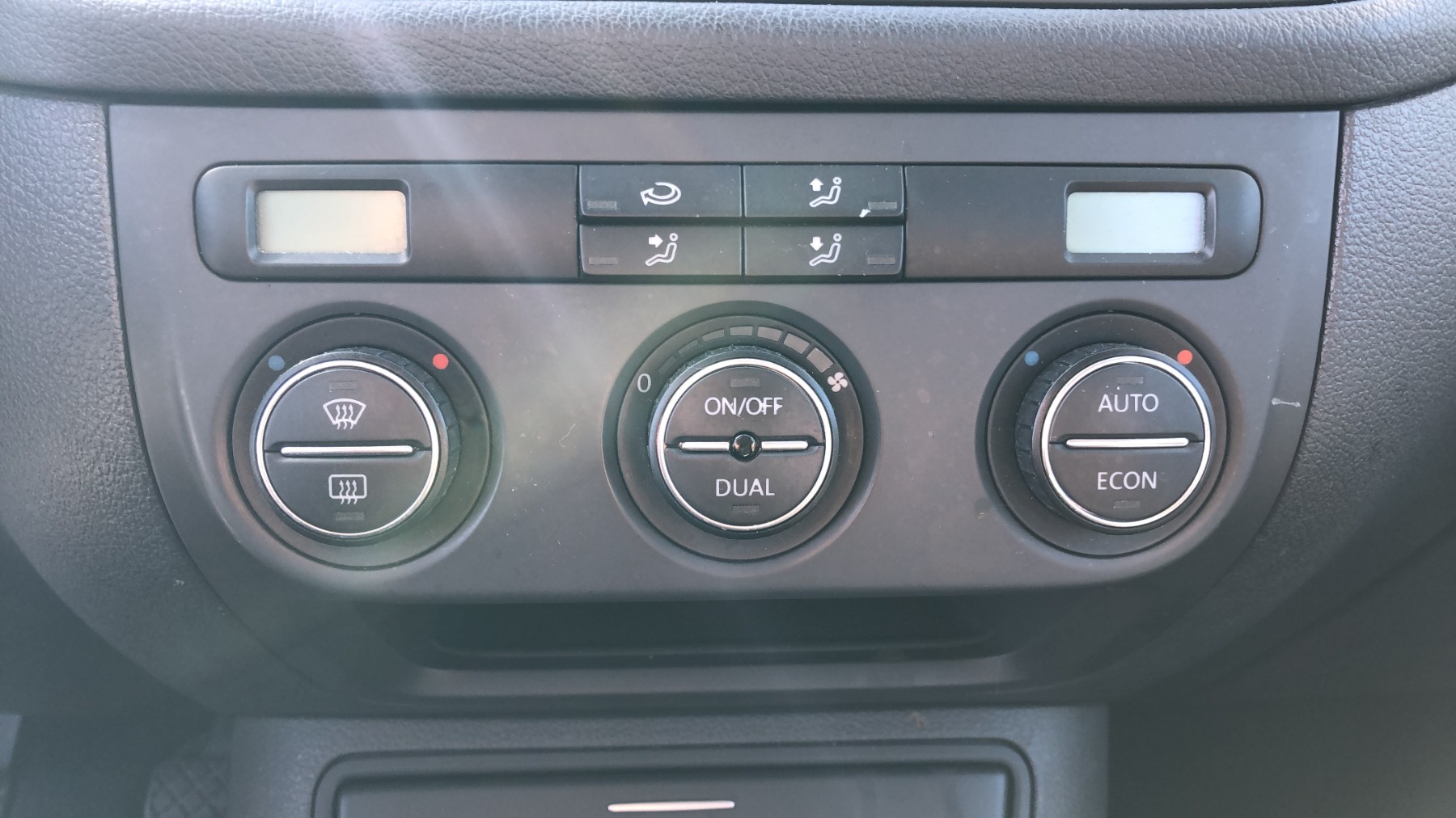 Condenseur de clim pour VOLKSWAGEN GOLF PLUS PHASE 1 Condenseur de clim pour VOLKSWAGEN GOLF PLUS PHASE 1