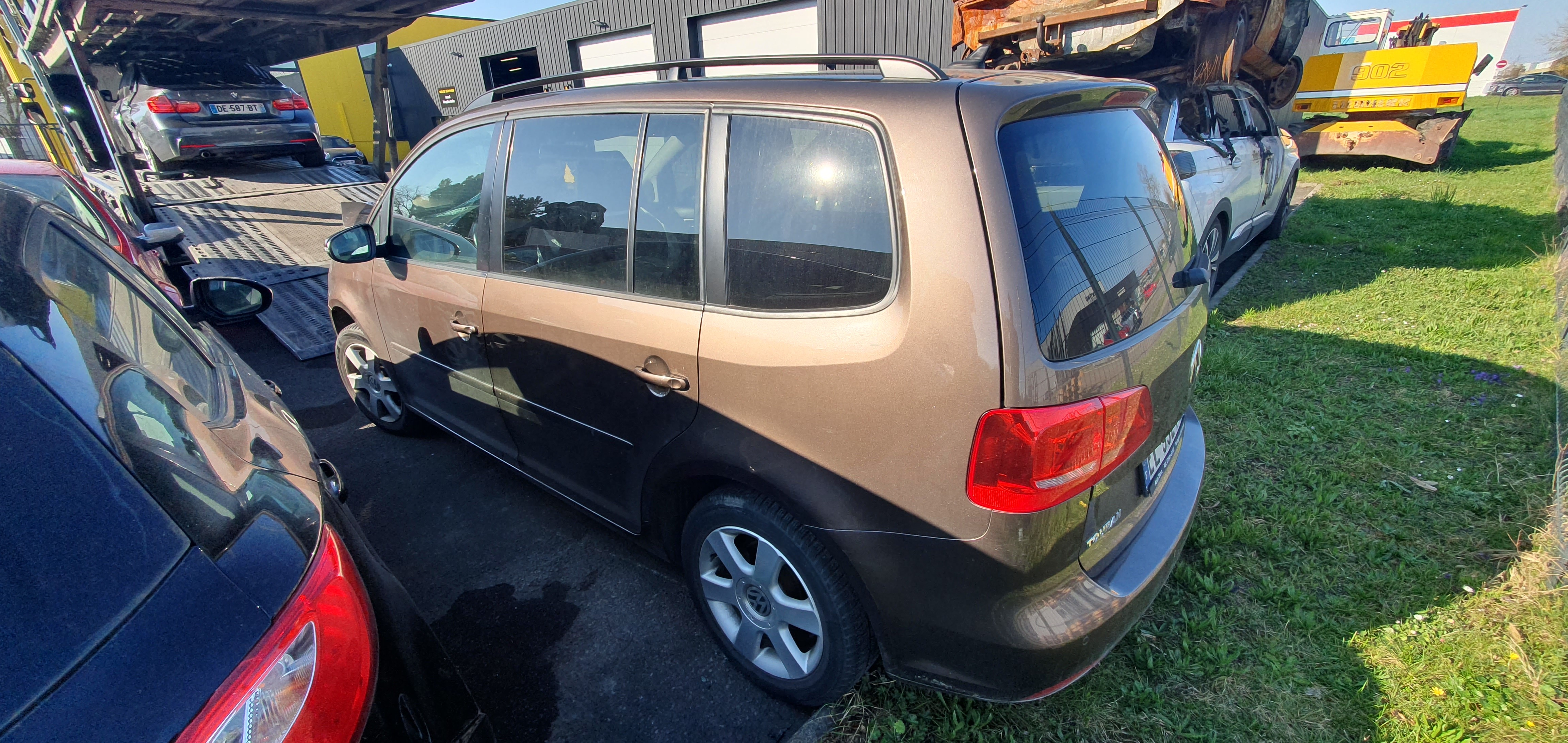 Volant pour VOLKSWAGEN TOURAN 2 Volant pour VOLKSWAGEN TOURAN 2