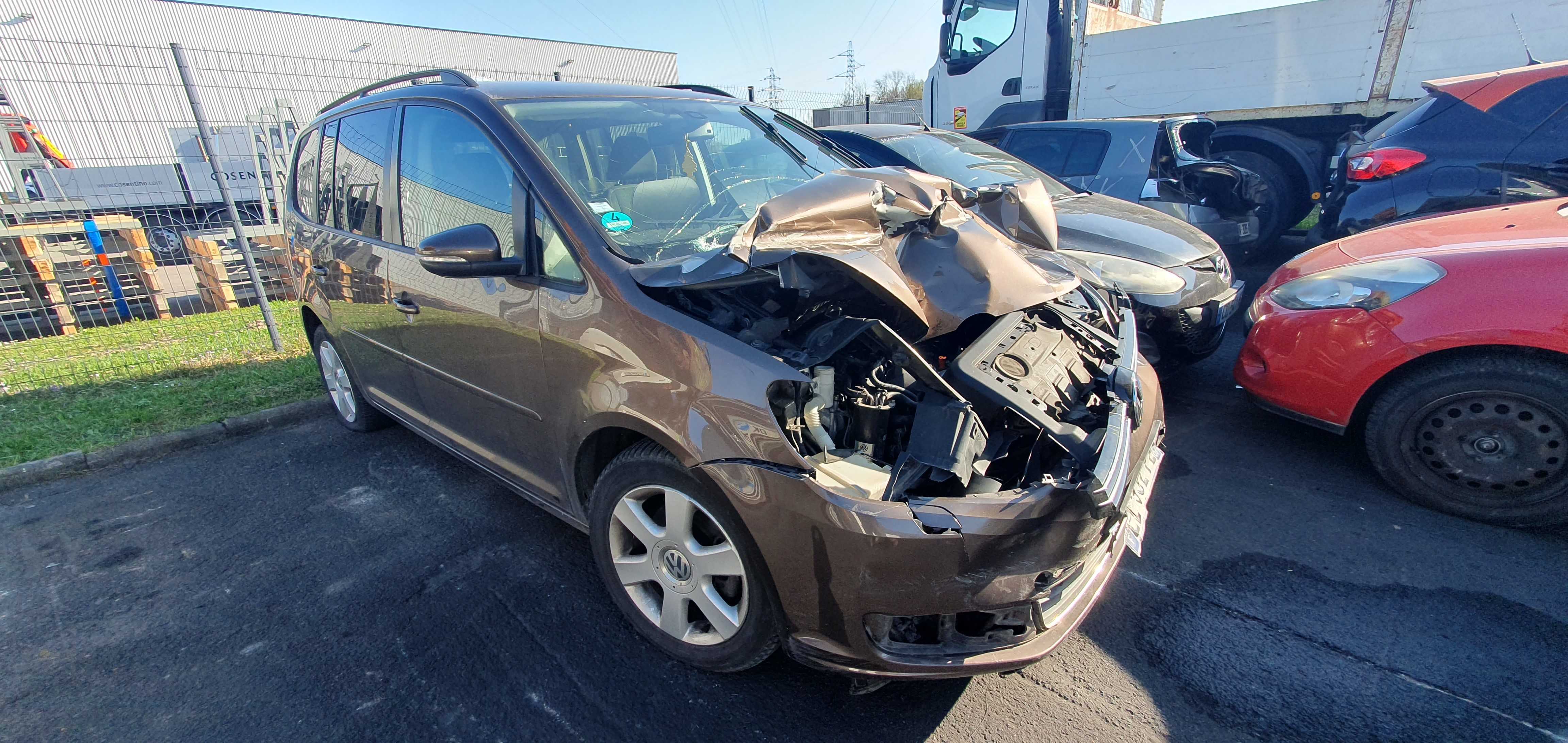 Volant pour VOLKSWAGEN TOURAN 2 Volant pour VOLKSWAGEN TOURAN 2