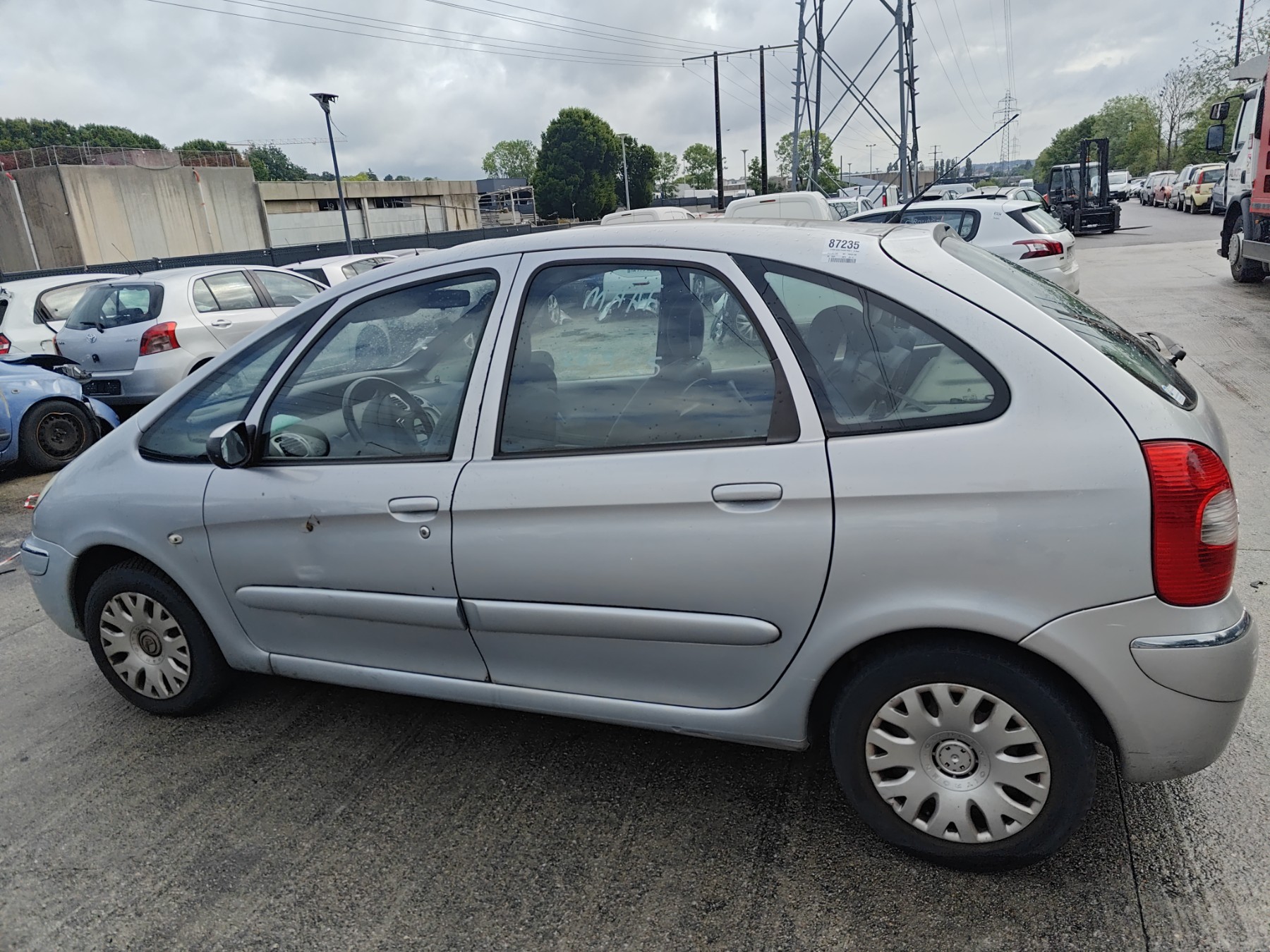 Feu arriere principal gauche (feux) pour CITROEN XSARA PICASSO PHASE 2 Feu arriere principal gauche (feux) pour CITROEN XSARA PICASSO PHASE 2