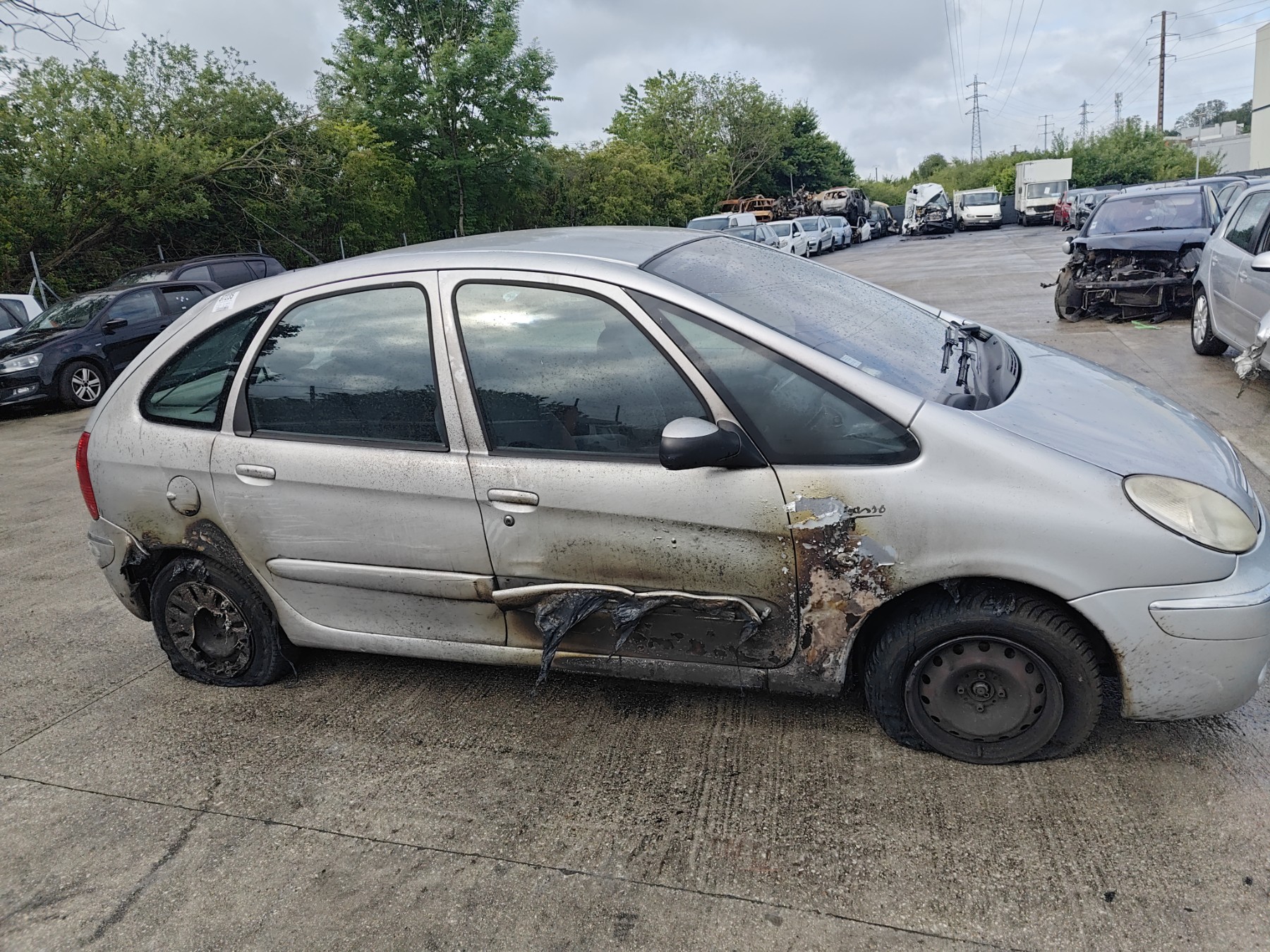 Feu arriere principal gauche (feux) pour CITROEN XSARA PICASSO PHASE 2 Feu arriere principal gauche (feux) pour CITROEN XSARA PICASSO PHASE 2