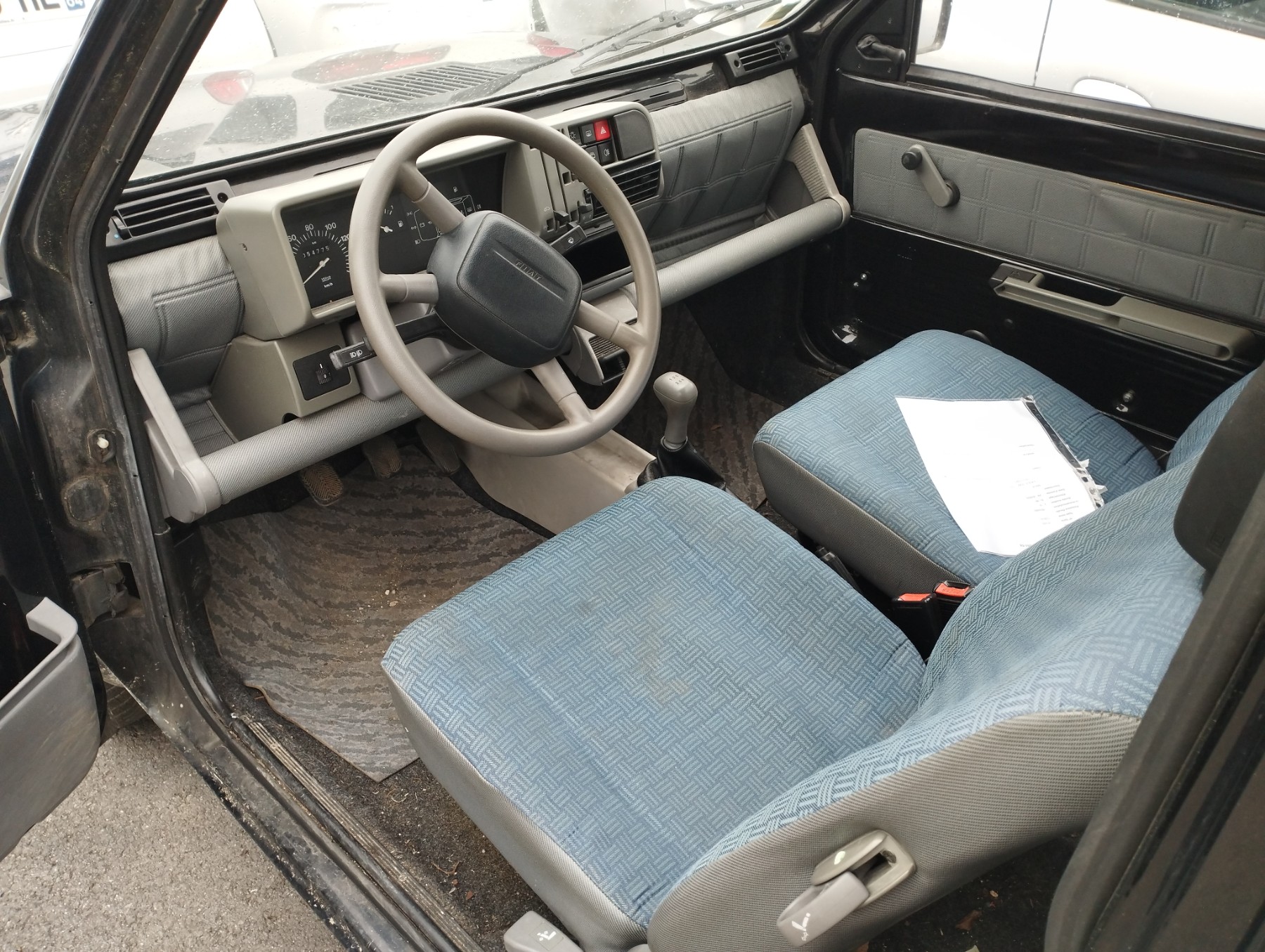 Feu arriere principal gauche (feux) pour FIAT PANDA 1 PHASE 2 Feu arriere principal gauche (feux) pour FIAT PANDA 1 PHASE 2