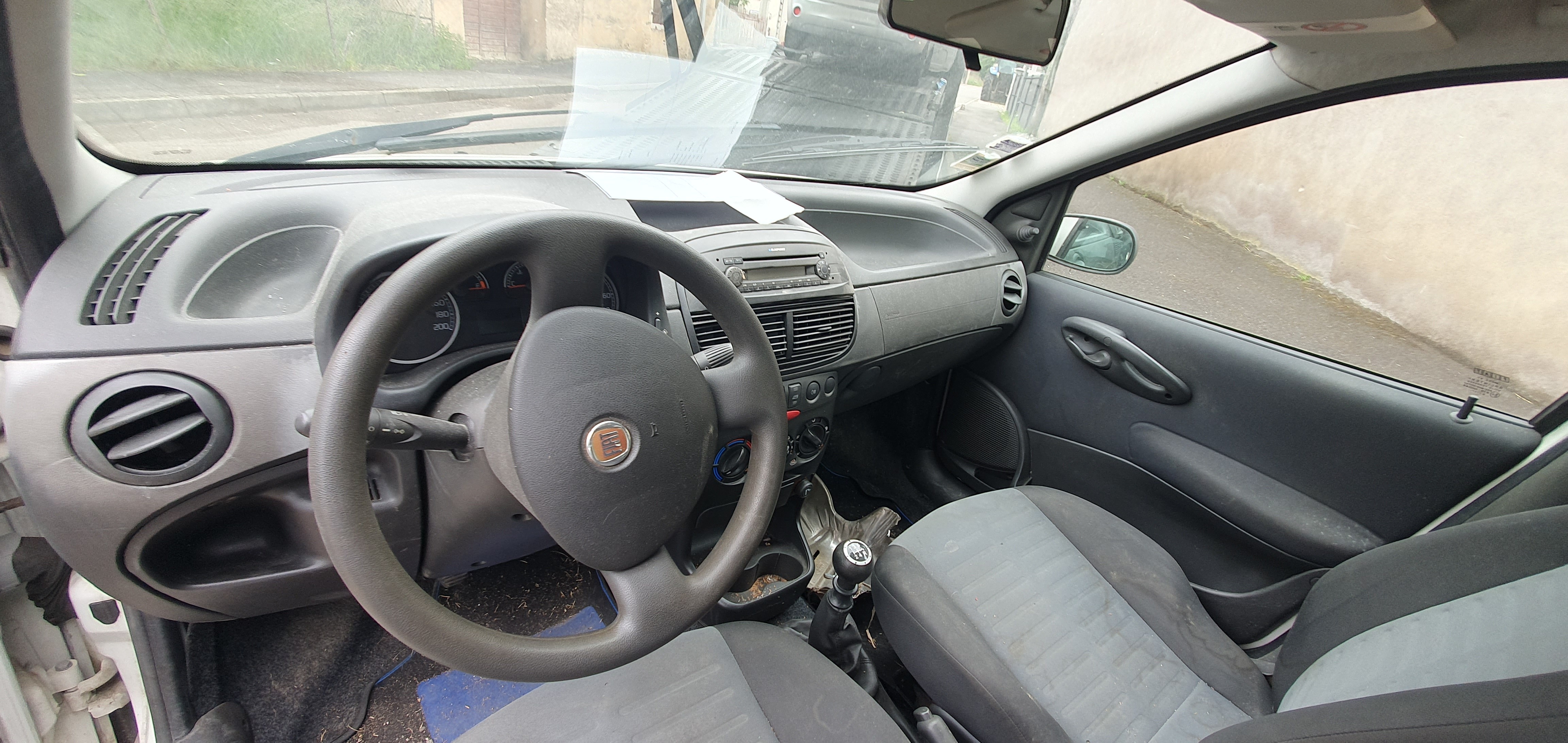 Retroviseur gauche pour FIAT PUNTO 2 PHASE 2 Retroviseur gauche pour FIAT PUNTO 2 PHASE 2