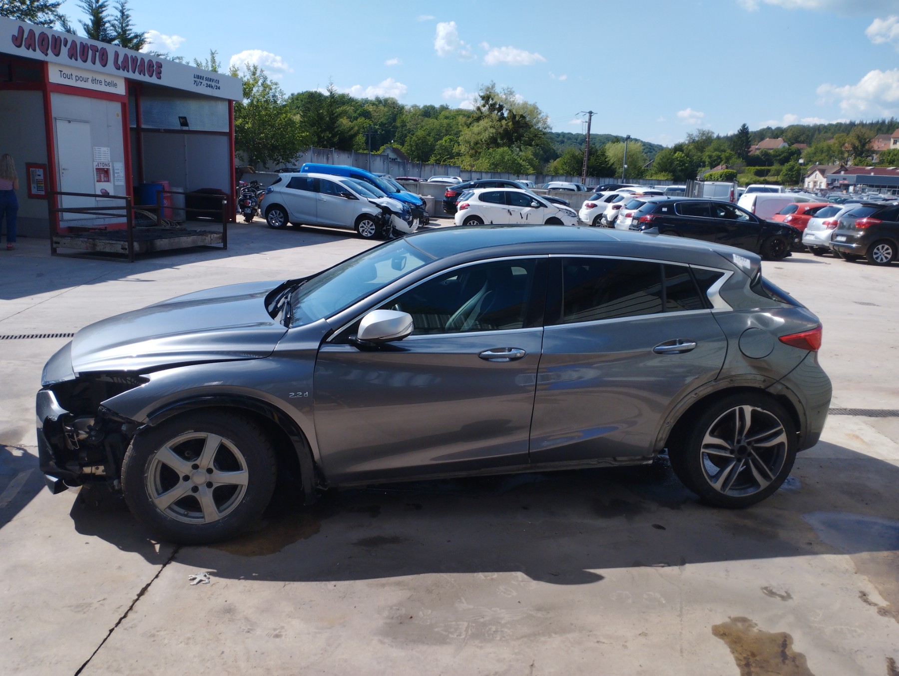 Facade autoradio pour INFINITI Q30 Facade autoradio pour INFINITI Q30