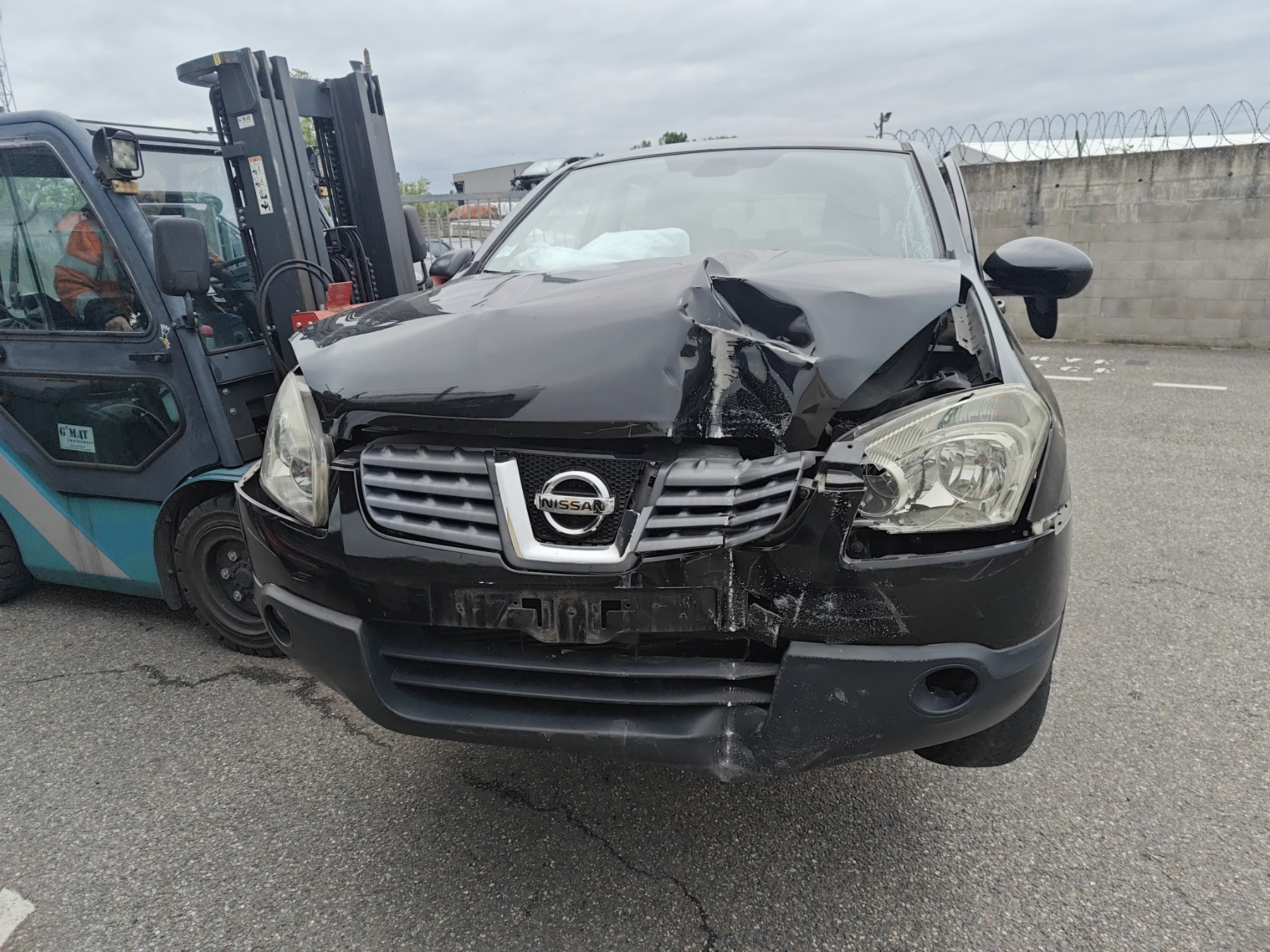 Extension d'aile arriere droit pour NISSAN QASHQAI 1 PHASE 1 Extension d'aile arriere droit pour NISSAN QASHQAI 1 PHASE 1