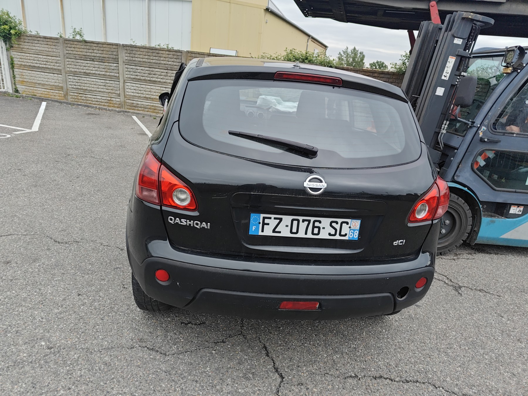 Extension d'aile arriere droit pour NISSAN QASHQAI 1 PHASE 1 Extension d'aile arriere droit pour NISSAN QASHQAI 1 PHASE 1