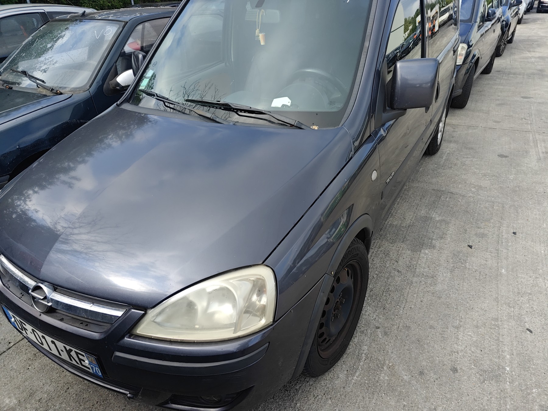 Feu arriere principal gauche (feux) pour OPEL COMBO C PHASE 2 Feu arriere principal gauche (feux) pour OPEL COMBO C PHASE 2