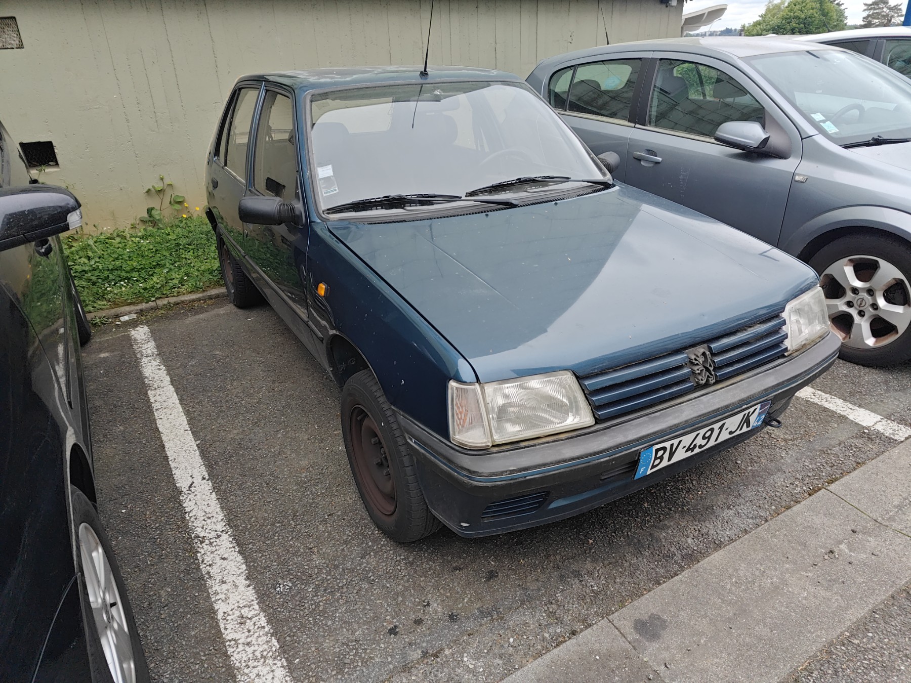 Pompe de direction pour PEUGEOT 205 PHASE 2 Pompe de direction pour PEUGEOT 205 PHASE 2