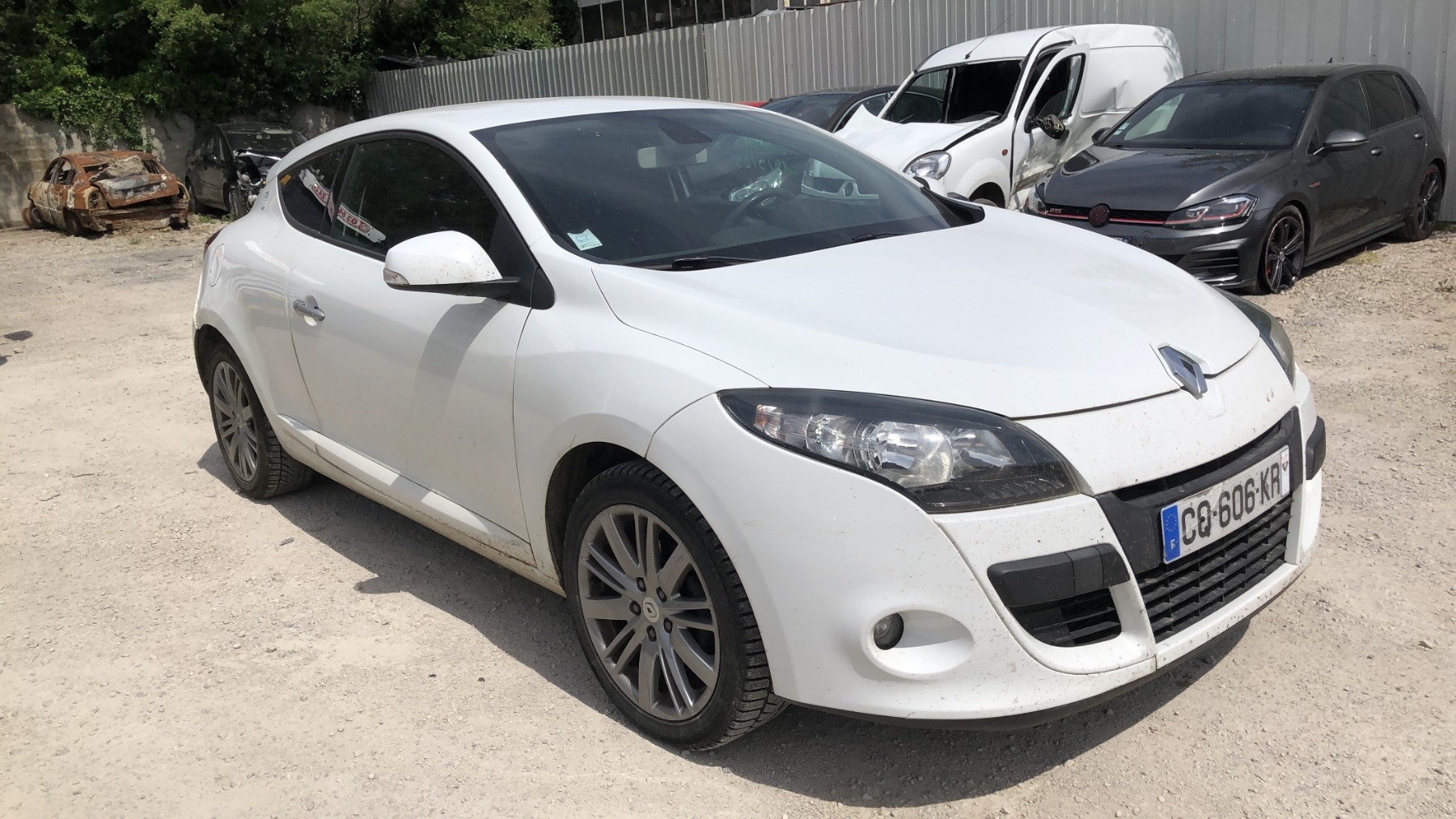 Feu arriere principal droit (feux) pour RENAULT MEGANE 3 PHASE 1 COUPE Feu arriere principal droit (feux) pour RENAULT MEGANE 3 PHASE 1 COUPE