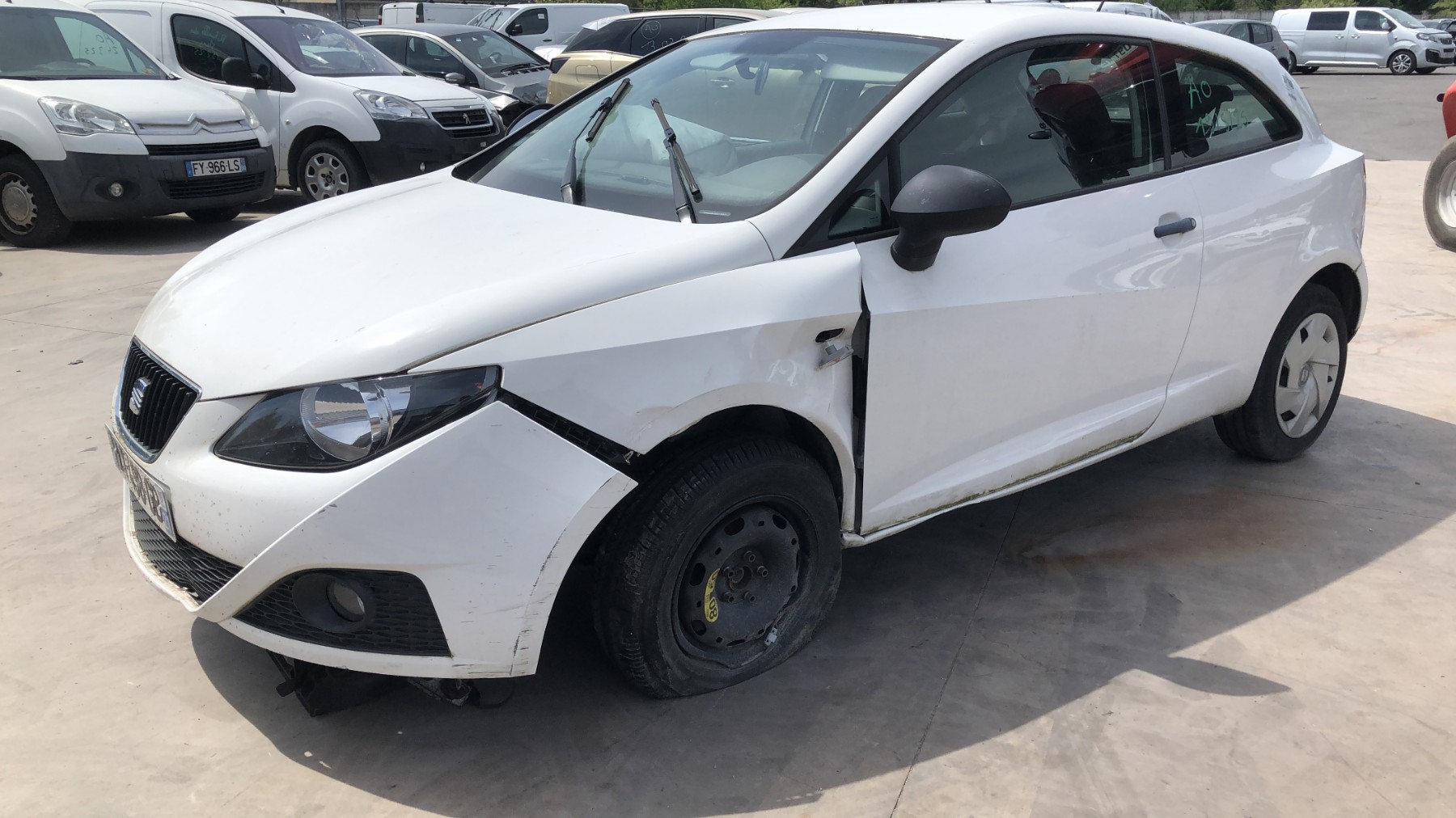 Pare choc arriere pour SEAT IBIZA 4 PHASE 1 Pare choc arriere pour SEAT IBIZA 4 PHASE 1