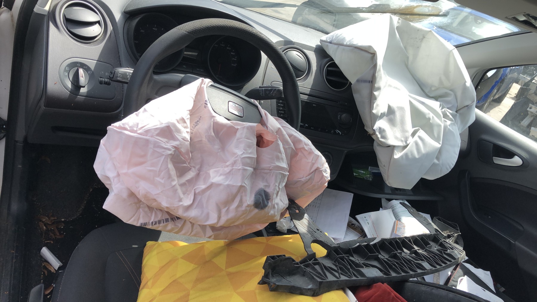 Pare choc arriere pour SEAT IBIZA 4 PHASE 1 Pare choc arriere pour SEAT IBIZA 4 PHASE 1
