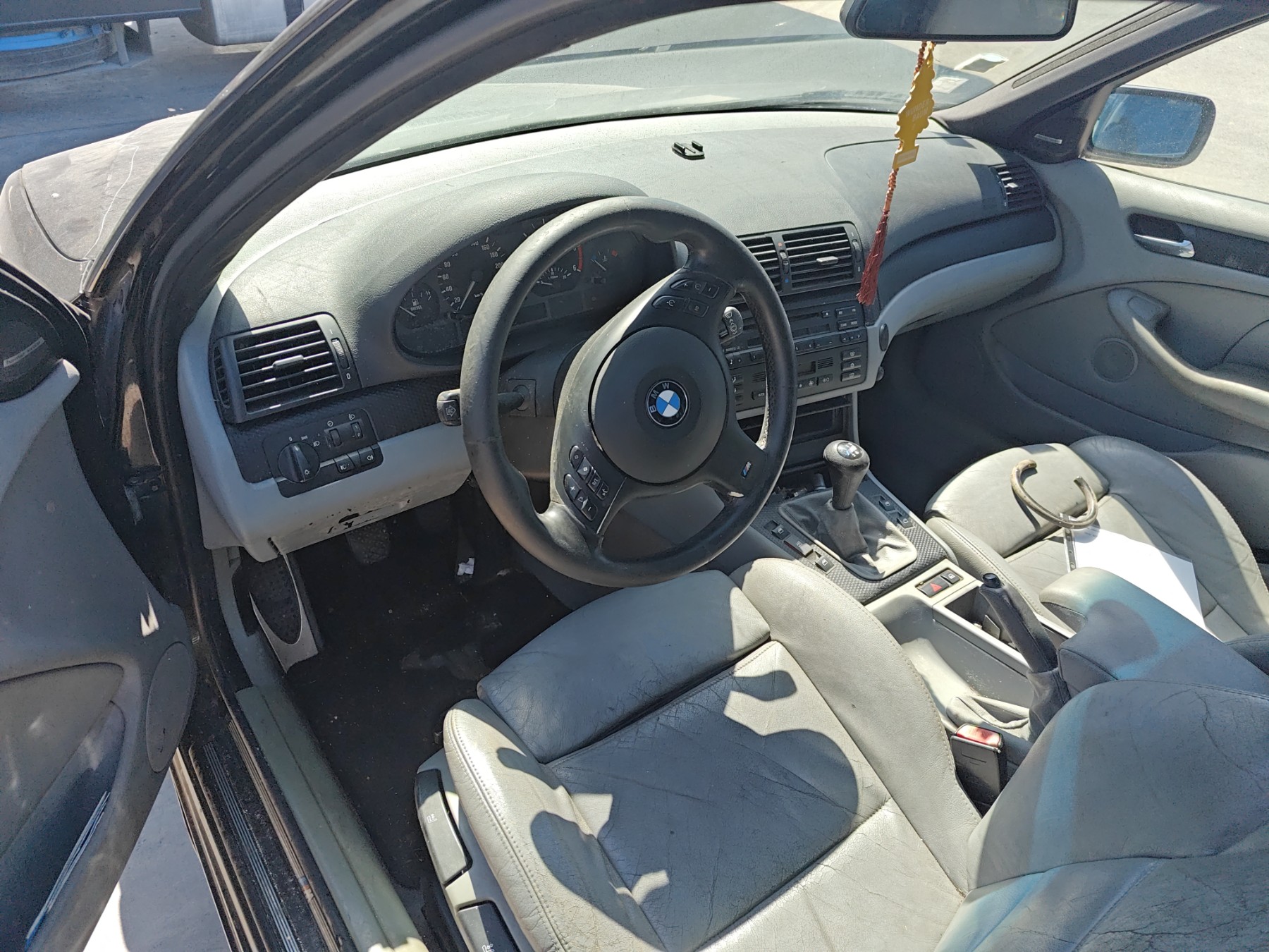 Feu arriere principal gauche (feux) pour BMW SERIE 3 E46 TOURING PHASE 2 BREAK Feu arriere principal gauche (feux) pour BMW SERIE 3 E46 TOURING PHASE 2 BREAK