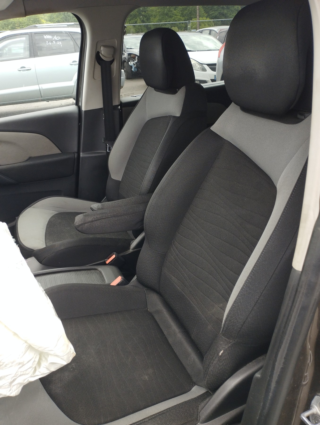 Amortisseur avant droit pour CITROEN C4 GRAND PICASSO 2 PHASE 1 Amortisseur avant droit pour CITROEN C4 GRAND PICASSO 2 PHASE 1