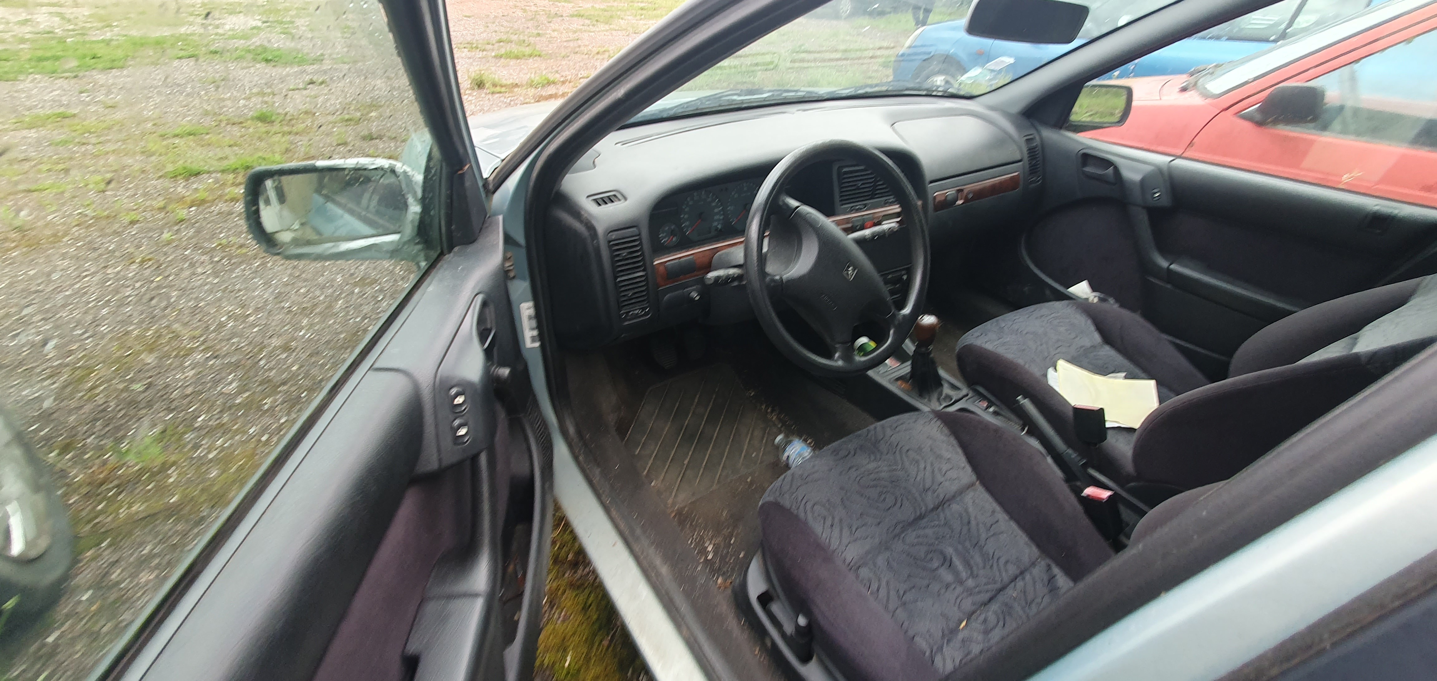 Optique avant principal gauche (feux)(phare) pour CITROEN XANTIA PHASE 2 Optique avant principal gauche (feux)(phare) pour CITROEN XANTIA PHASE 2