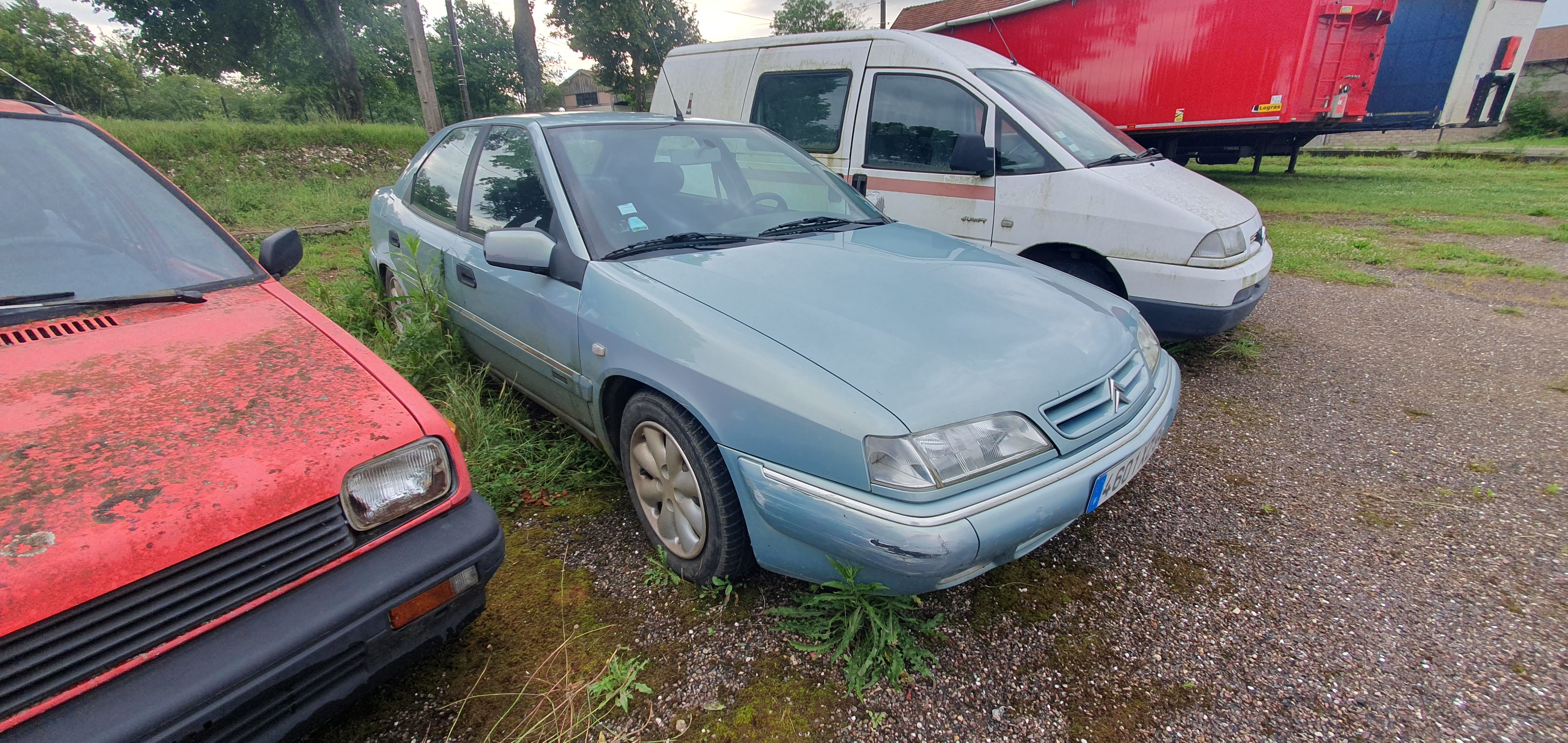 Optique avant principal gauche (feux)(phare) pour CITROEN XANTIA PHASE 2 Optique avant principal gauche (feux)(phare) pour CITROEN XANTIA PHASE 2