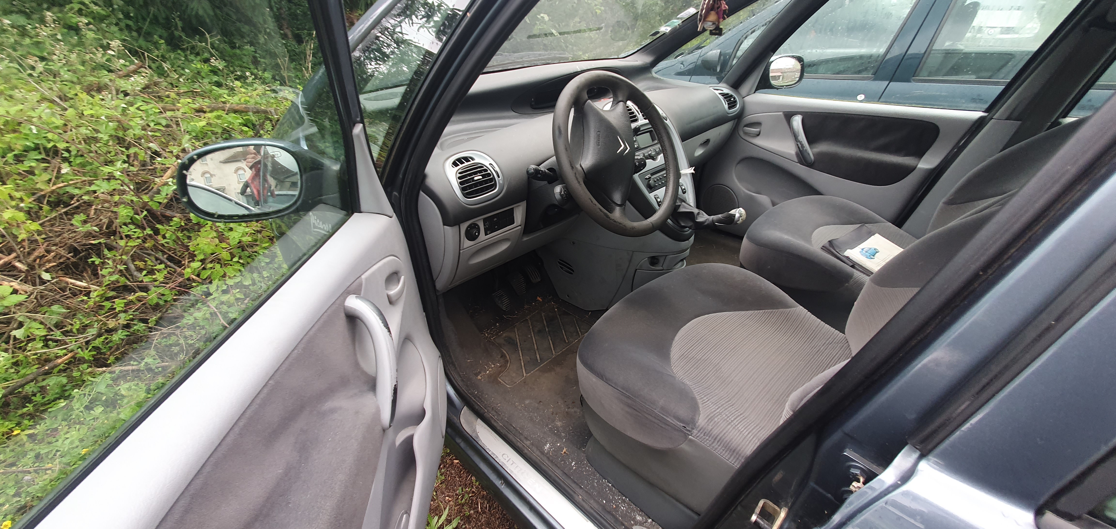 Feu arriere principal gauche (feux) pour CITROEN XSARA PICASSO PHASE 2 Feu arriere principal gauche (feux) pour CITROEN XSARA PICASSO PHASE 2