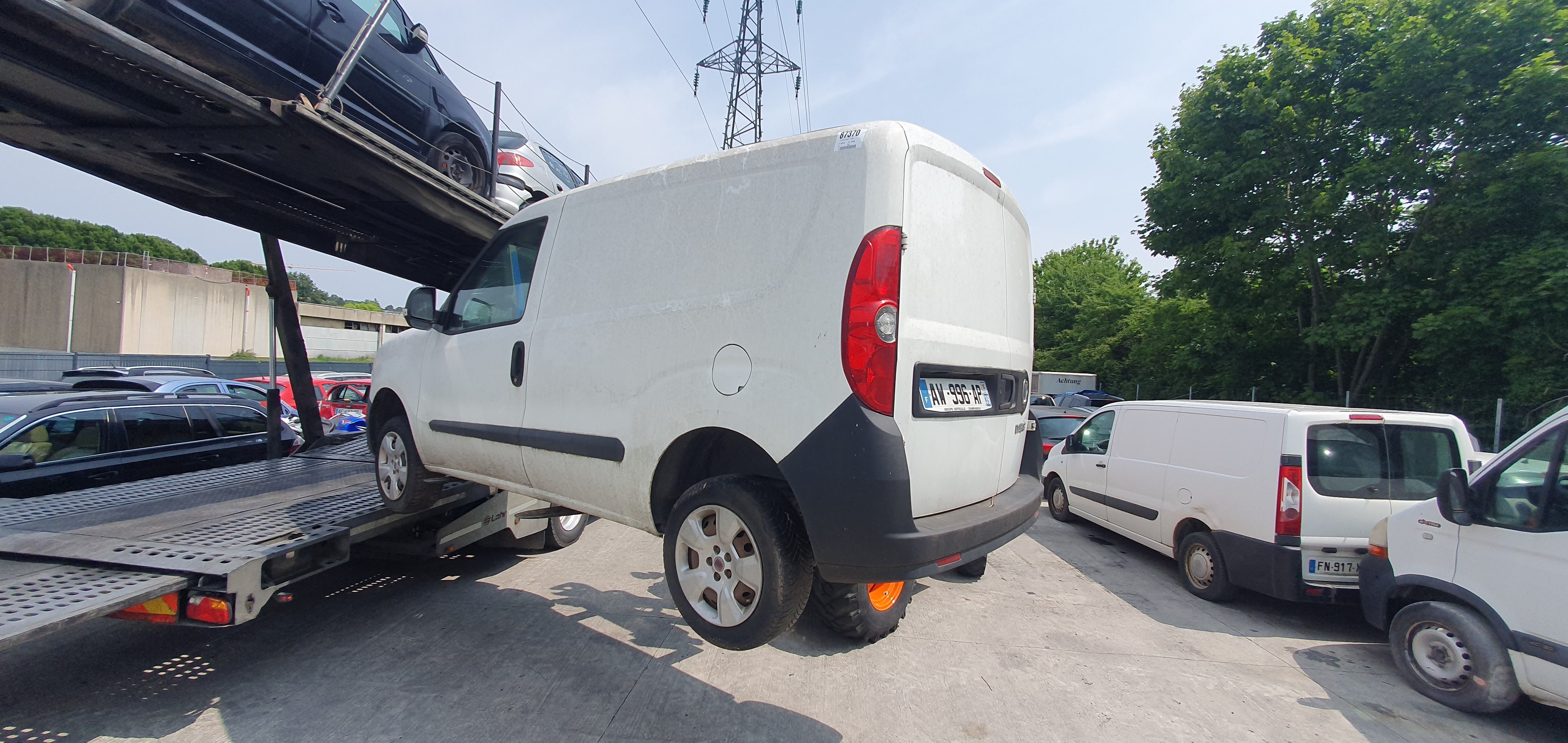 Leve vitre electrique avant gauche pour FIAT DOBLO 2 PHASE 1 Leve vitre electrique avant gauche pour FIAT DOBLO 2 PHASE 1