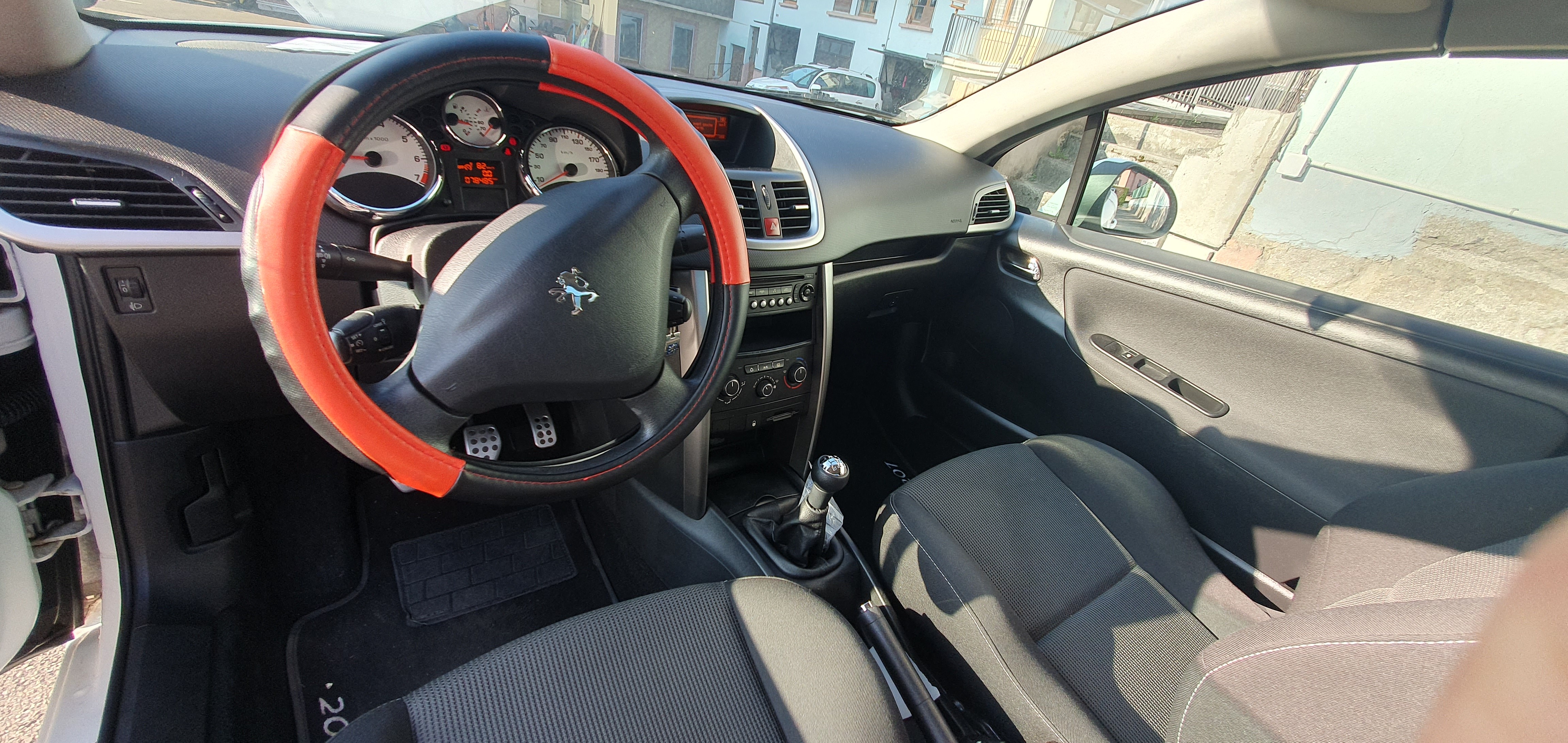 Amortisseur avant droit pour PEUGEOT 207 PHASE 2 CABRIOLET Amortisseur avant droit pour PEUGEOT 207 PHASE 2 CABRIOLET