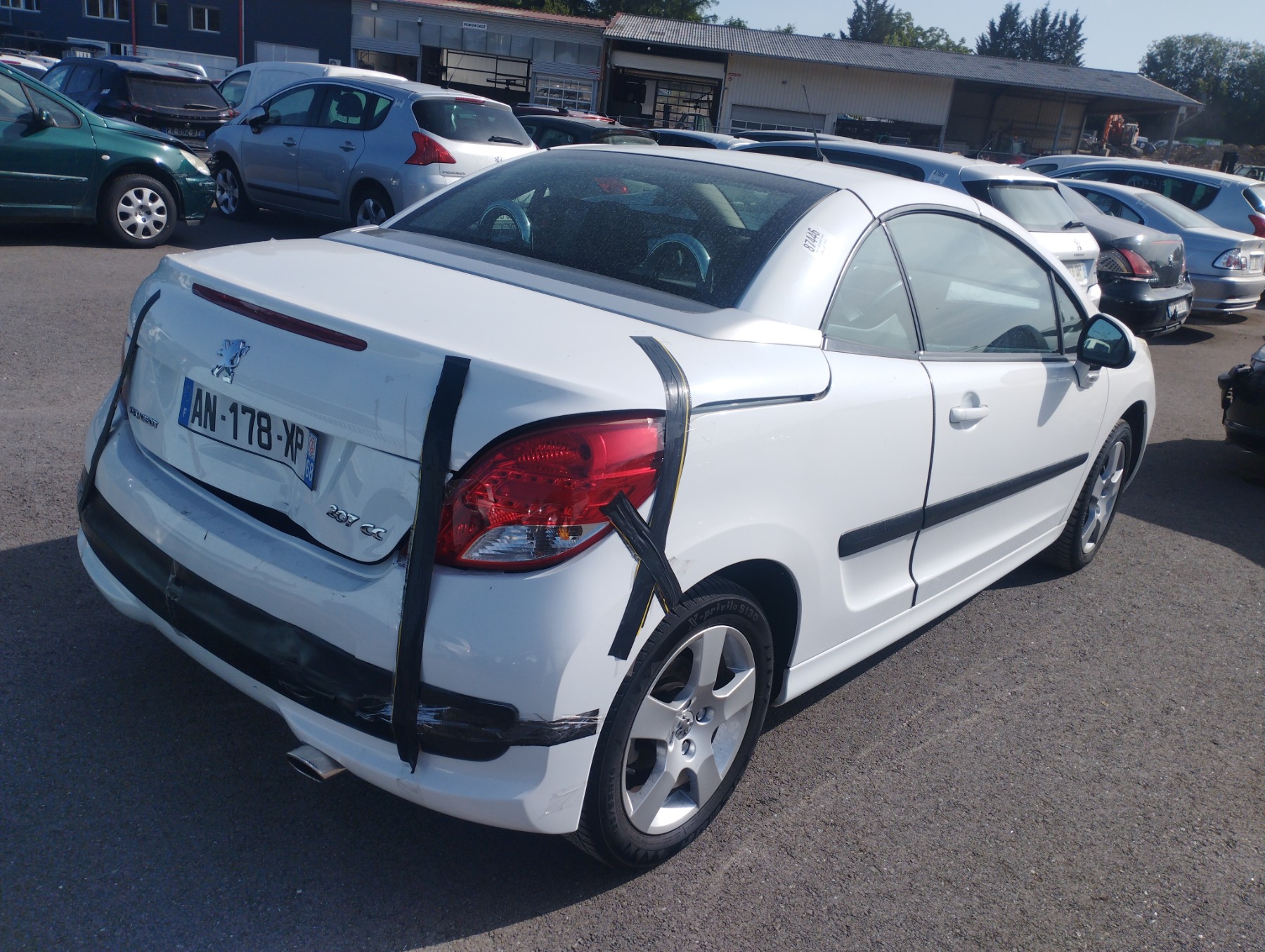 Amortisseur avant droit pour PEUGEOT 207 PHASE 2 CABRIOLET Amortisseur avant droit pour PEUGEOT 207 PHASE 2 CABRIOLET