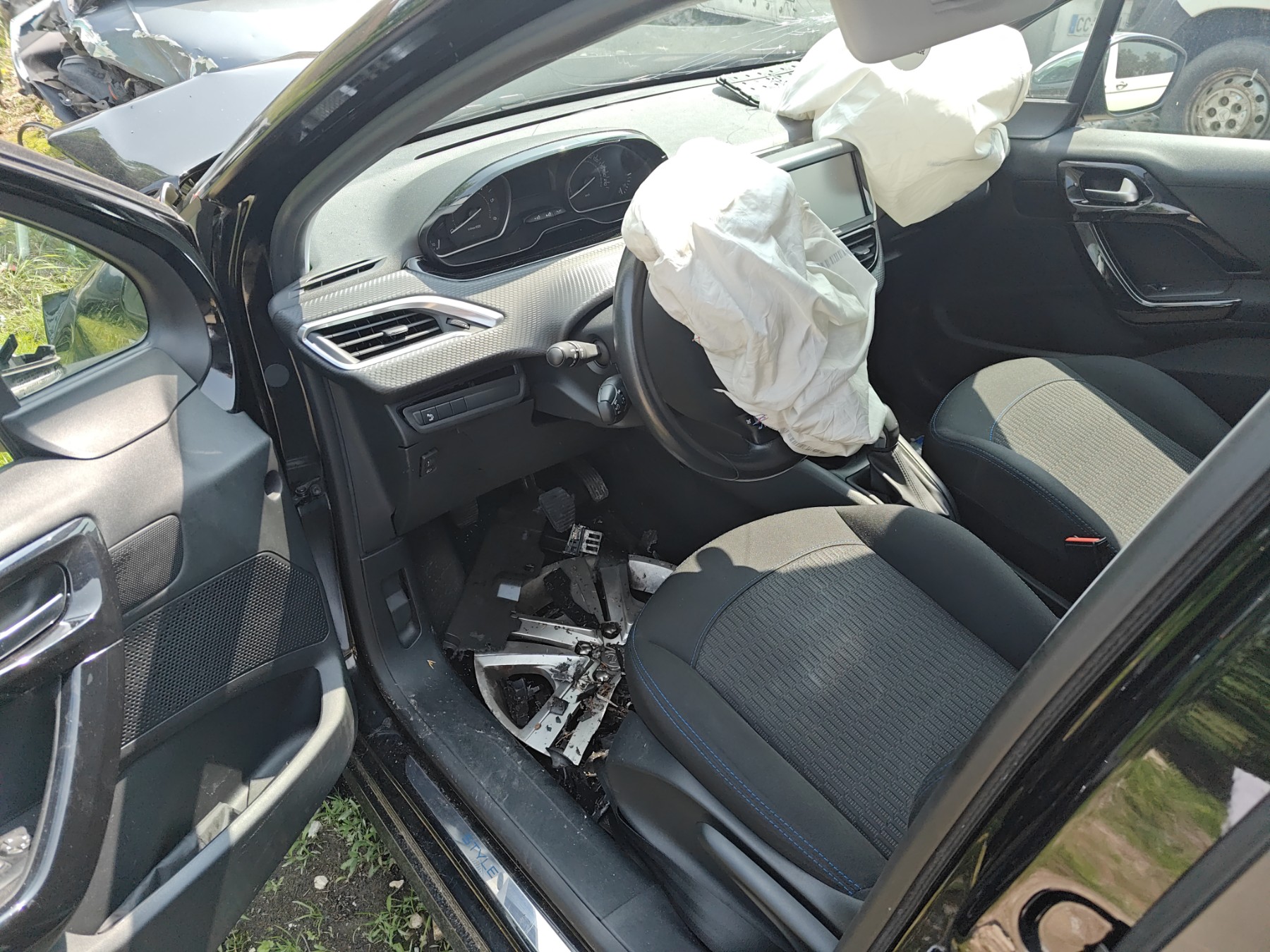 Cardan droit (transmission) pour PEUGEOT 208 1 PHASE 2 Cardan droit (transmission) pour PEUGEOT 208 1 PHASE 2