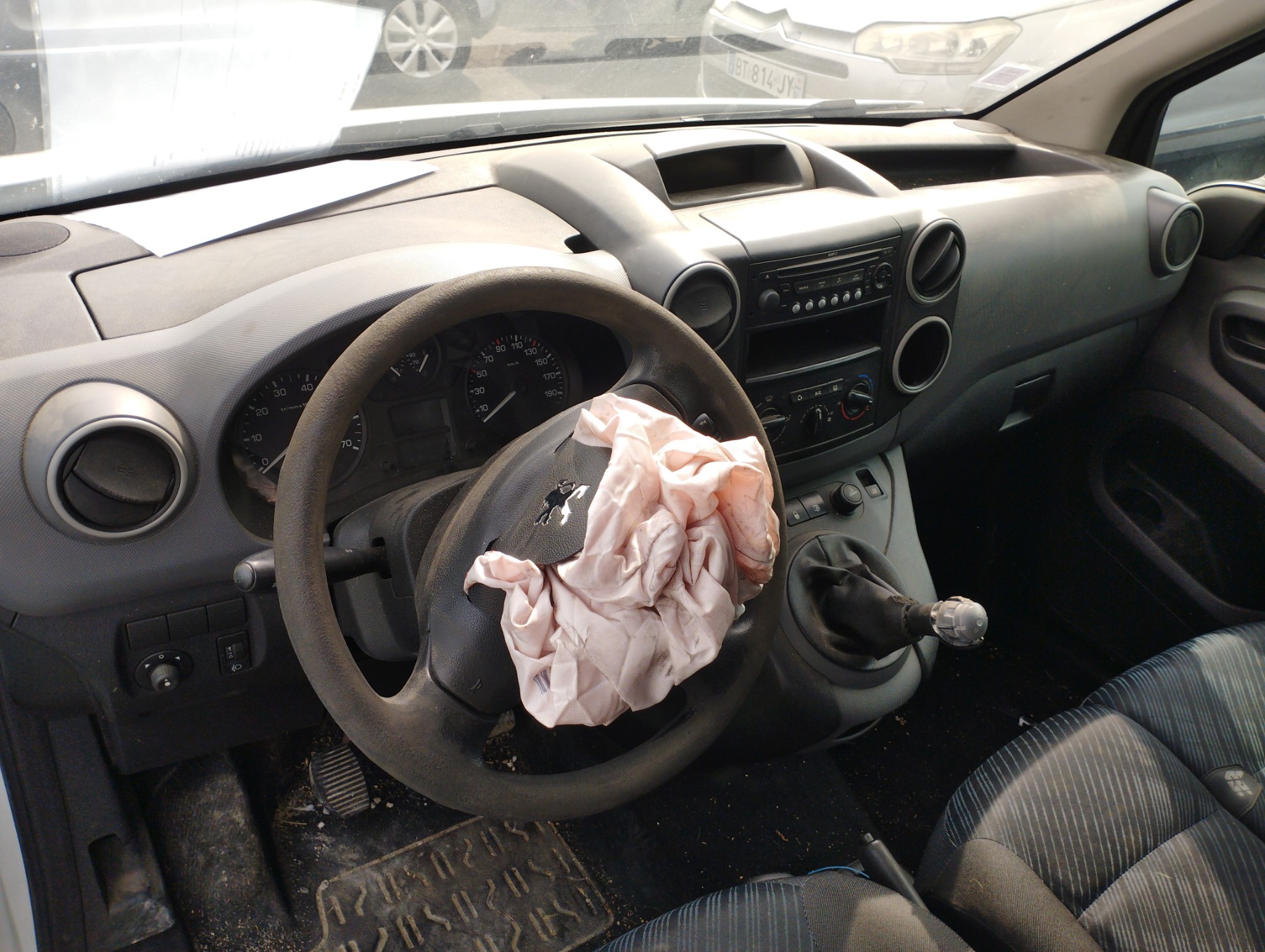 Retroviseur droit pour PEUGEOT PARTNER 2 PHASE 1 Retroviseur droit pour PEUGEOT PARTNER 2 PHASE 1