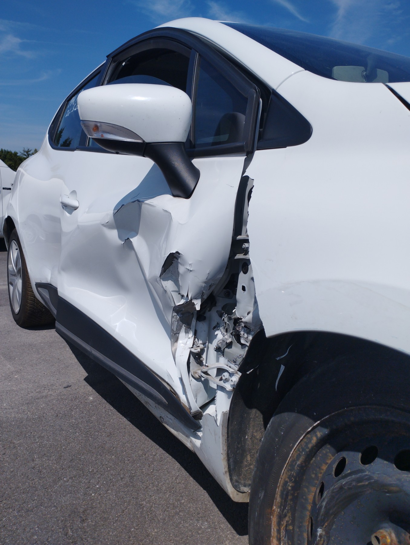 Platine feu arriere droit pour RENAULT CLIO 4 PHASE 1 Platine feu arriere droit pour RENAULT CLIO 4 PHASE 1