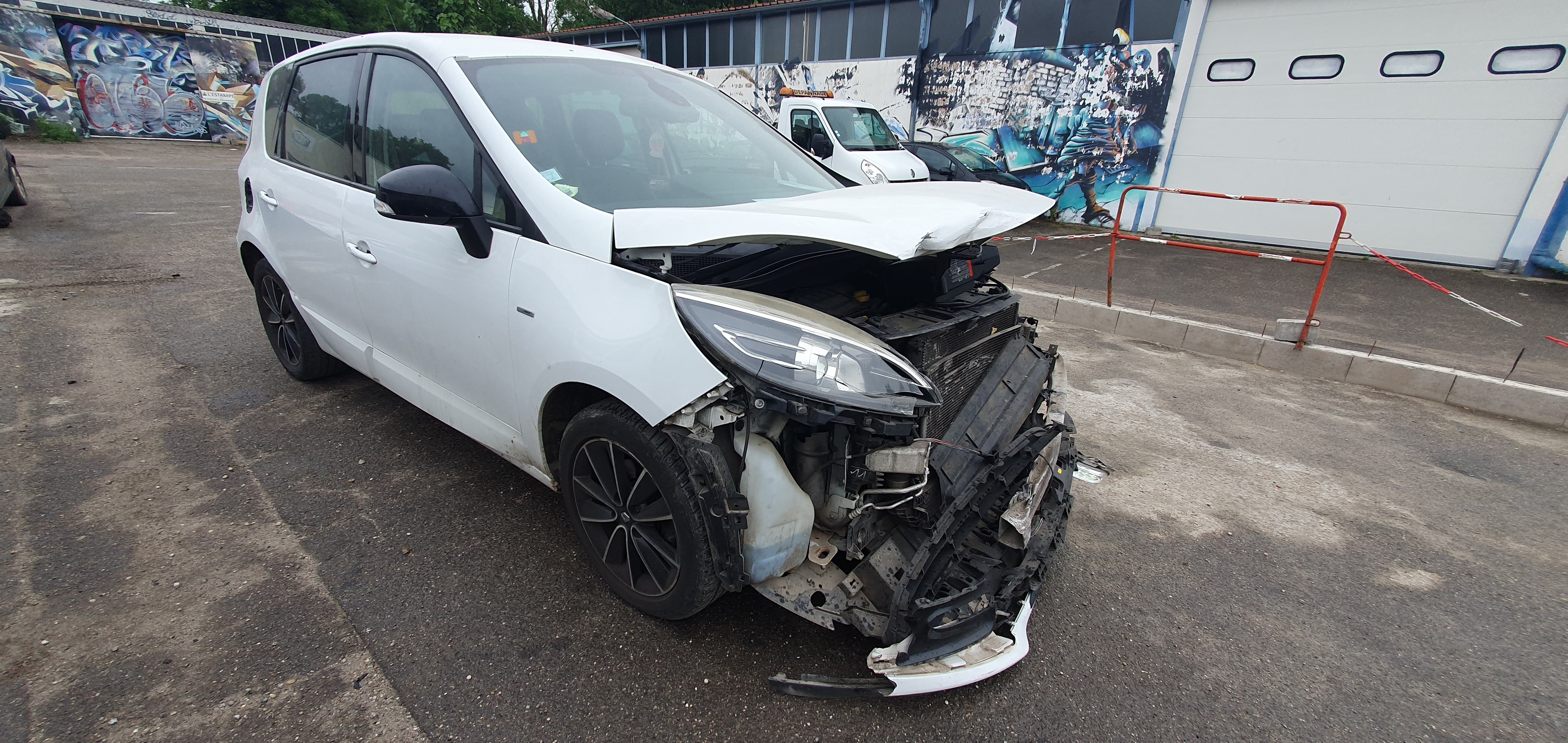 Feu arriere secondaire droit (feux) pour RENAULT SCENIC 3 PHASE 3 Feu arriere secondaire droit (feux) pour RENAULT SCENIC 3 PHASE 3