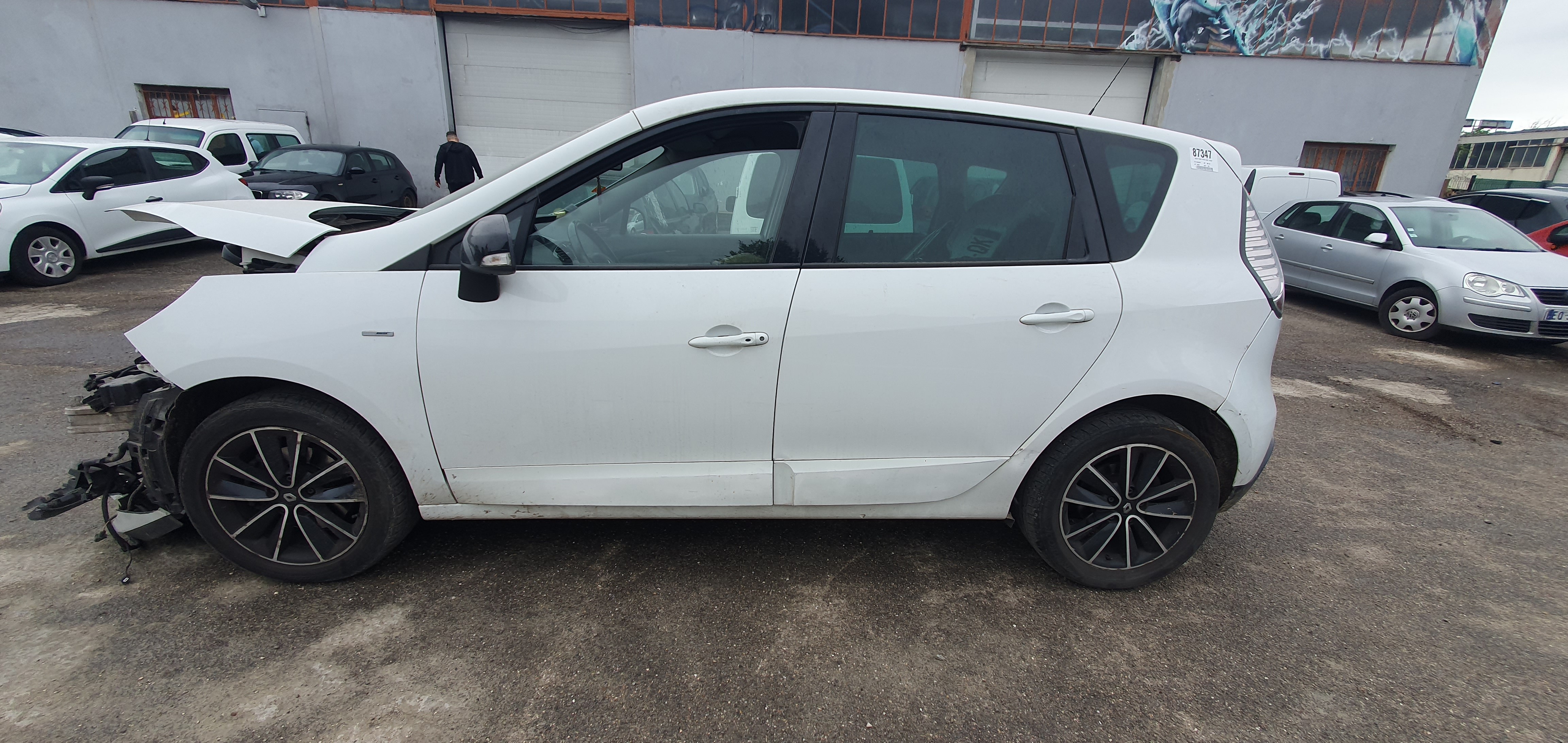 Feu arriere secondaire droit (feux) pour RENAULT SCENIC 3 PHASE 3 Feu arriere secondaire droit (feux) pour RENAULT SCENIC 3 PHASE 3