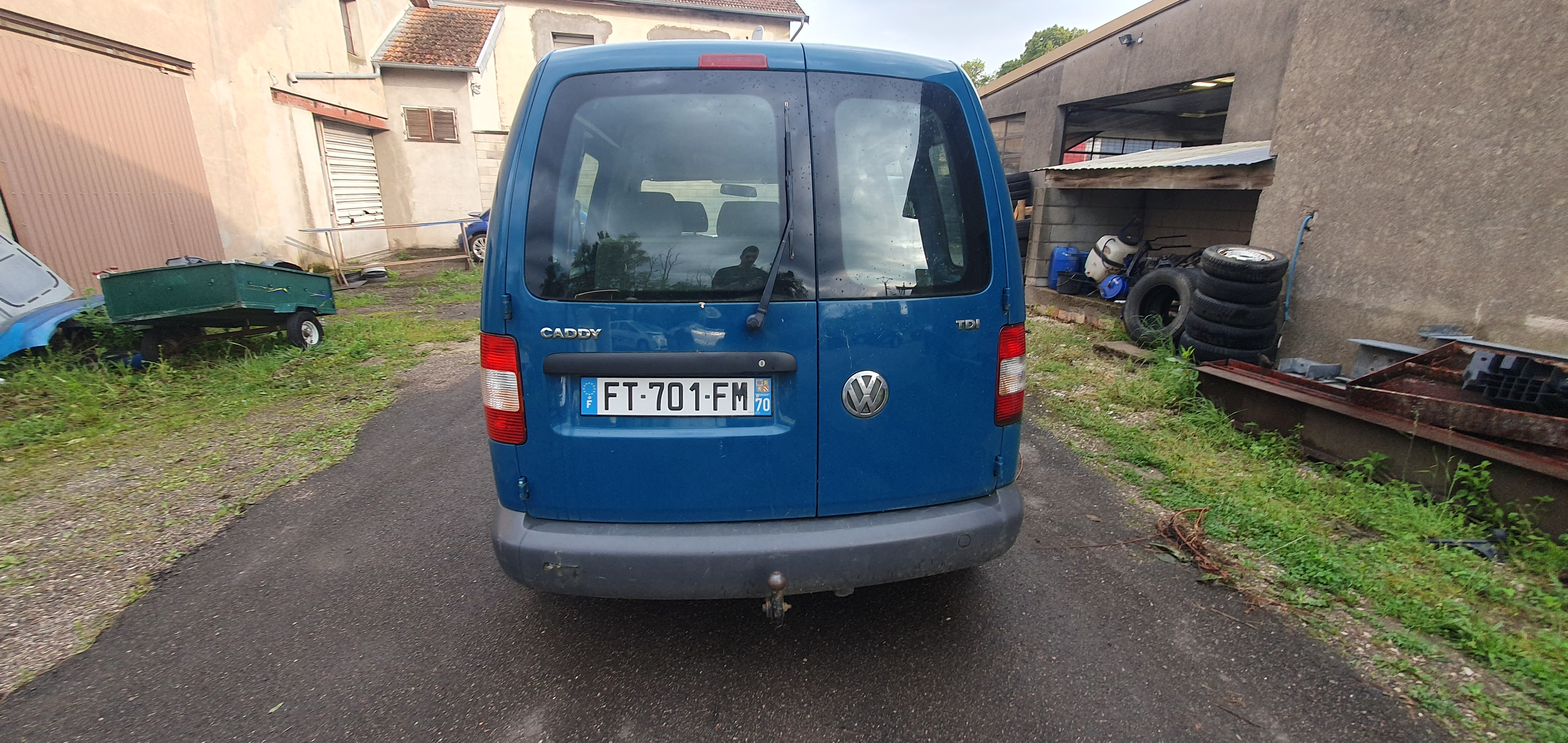 Feu arriere principal gauche (feux) pour VOLKSWAGEN CADDY 3 PHASE 1 Feu arriere principal gauche (feux) pour VOLKSWAGEN CADDY 3 PHASE 1