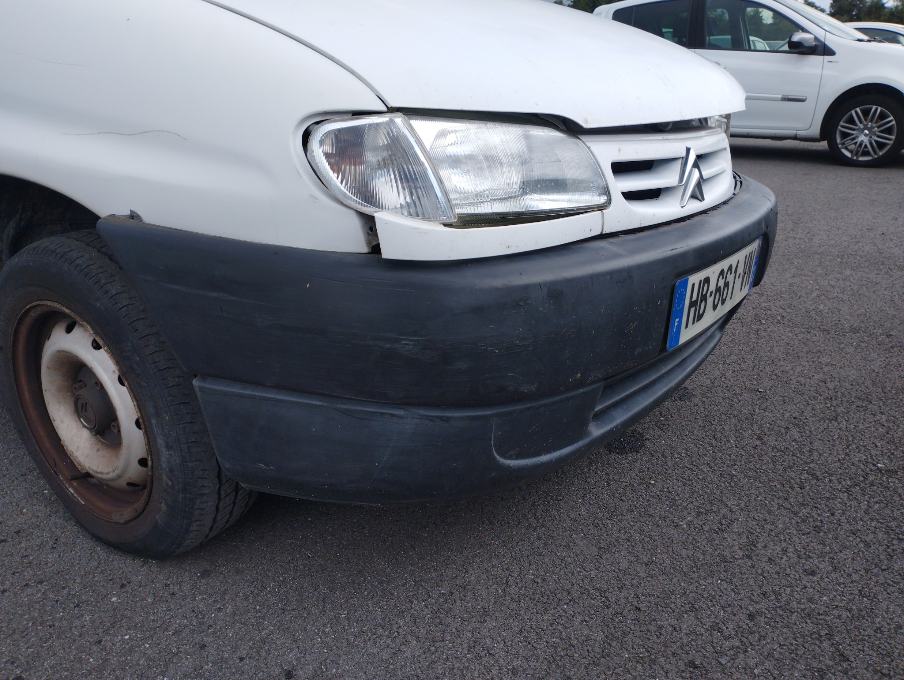 Pivot de moyeu avant gauche pour CITROEN BERLINGO 1 PHASE 1 Pivot de moyeu avant gauche pour CITROEN BERLINGO 1 PHASE 1