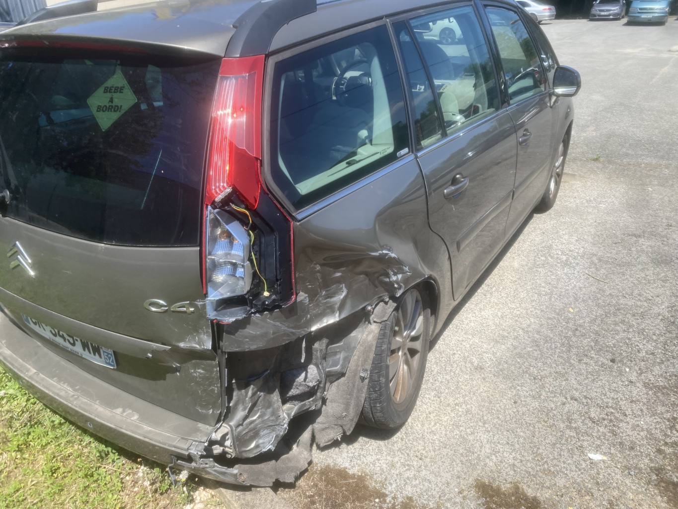 Vide poche avant droit pour CITROEN C4 GRAND PICASSO 1 Vide poche avant droit pour CITROEN C4 GRAND PICASSO 1