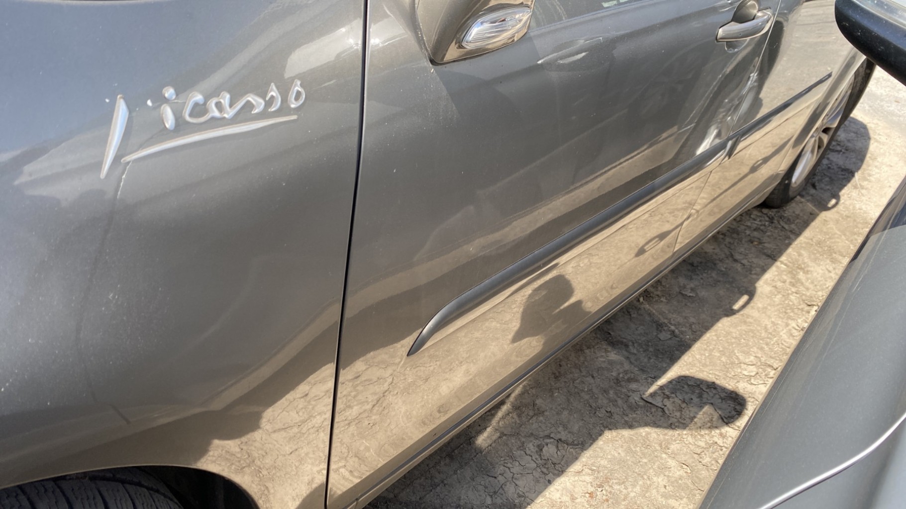 Vide poche avant droit pour CITROEN C4 GRAND PICASSO 1 Vide poche avant droit pour CITROEN C4 GRAND PICASSO 1