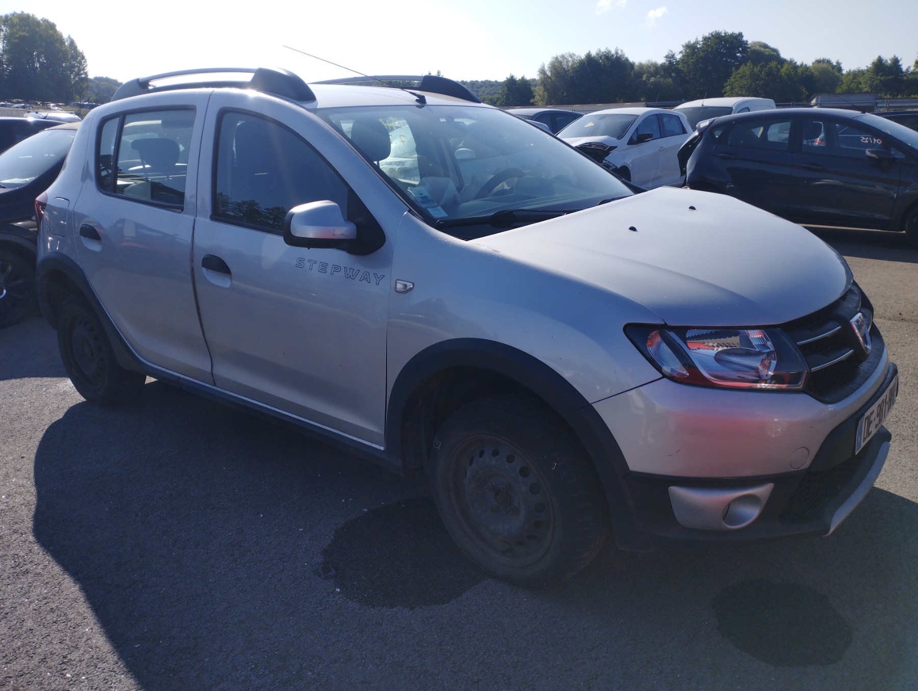 Calandre pour DACIA SANDERO 2 PHASE 1 Calandre pour DACIA SANDERO 2 PHASE 1