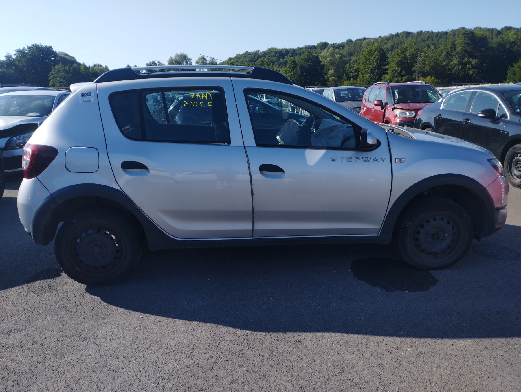 Calandre pour DACIA SANDERO 2 PHASE 1 Calandre pour DACIA SANDERO 2 PHASE 1