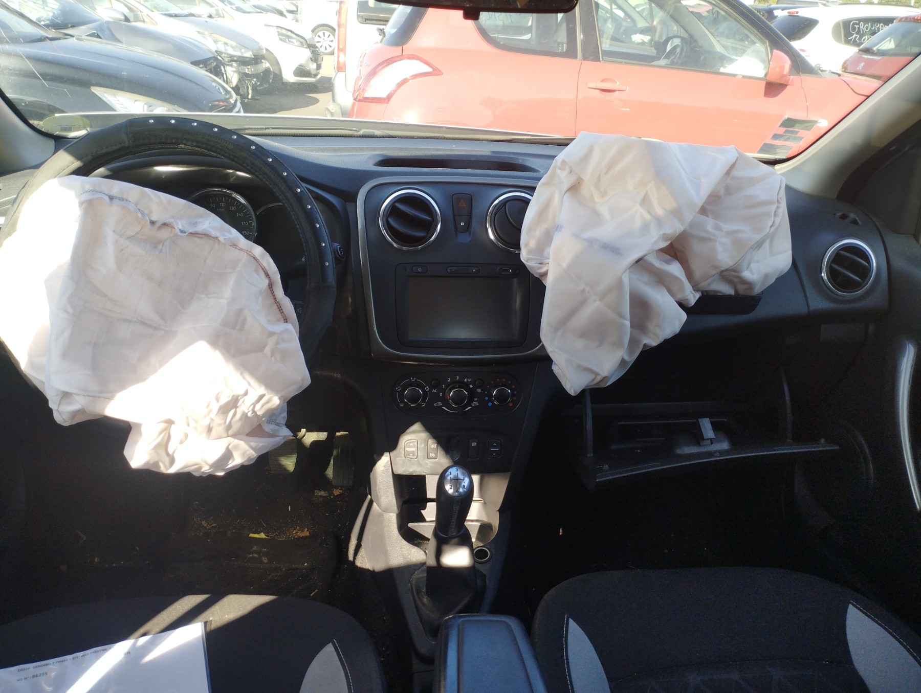 Calandre pour DACIA SANDERO 2 PHASE 1 Calandre pour DACIA SANDERO 2 PHASE 1