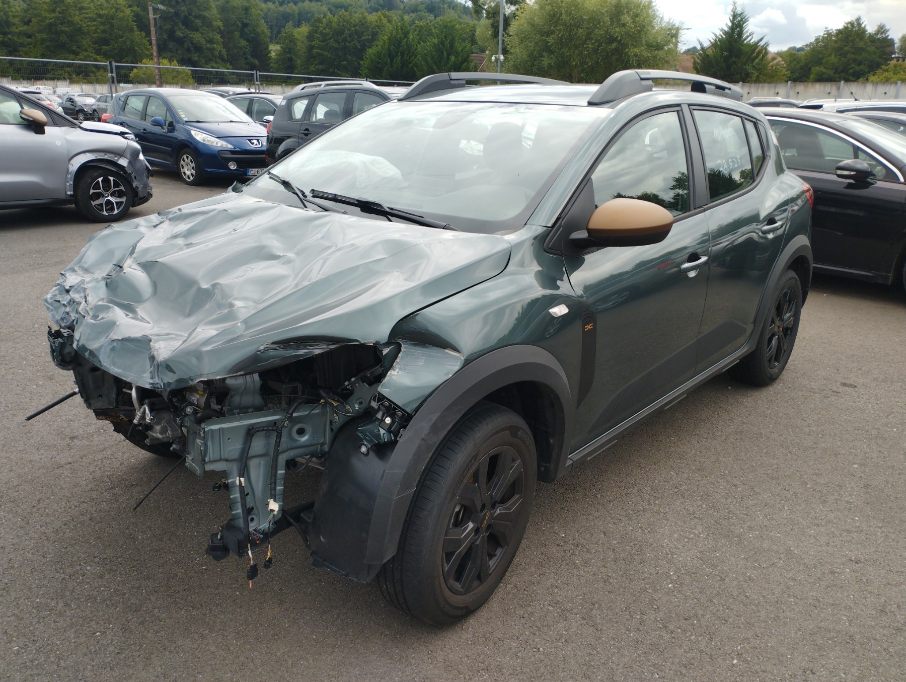 Extension d'aile avant gauche pour DACIA SANDERO 3 STEPWAY Extension d'aile avant gauche pour DACIA SANDERO 3 STEPWAY