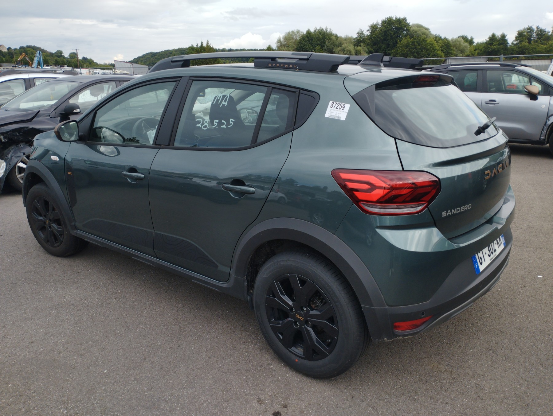 Extension d'aile avant gauche pour DACIA SANDERO 3 STEPWAY Extension d'aile avant gauche pour DACIA SANDERO 3 STEPWAY