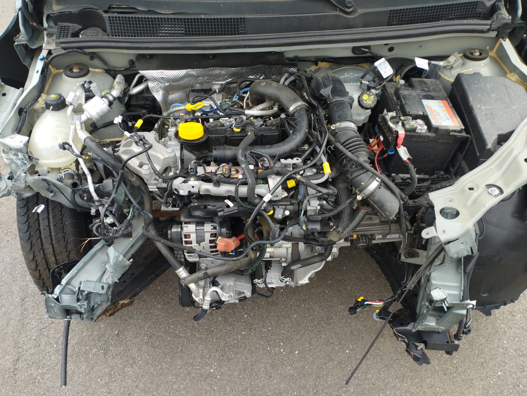 Extension d'aile avant gauche pour DACIA SANDERO 3 STEPWAY Extension d'aile avant gauche pour DACIA SANDERO 3 STEPWAY