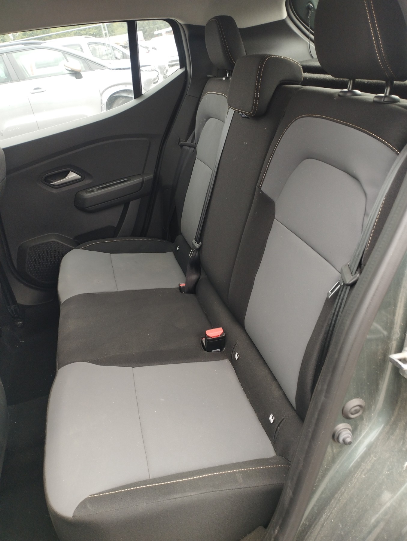 Extension d'aile avant gauche pour DACIA SANDERO 3 STEPWAY Extension d'aile avant gauche pour DACIA SANDERO 3 STEPWAY