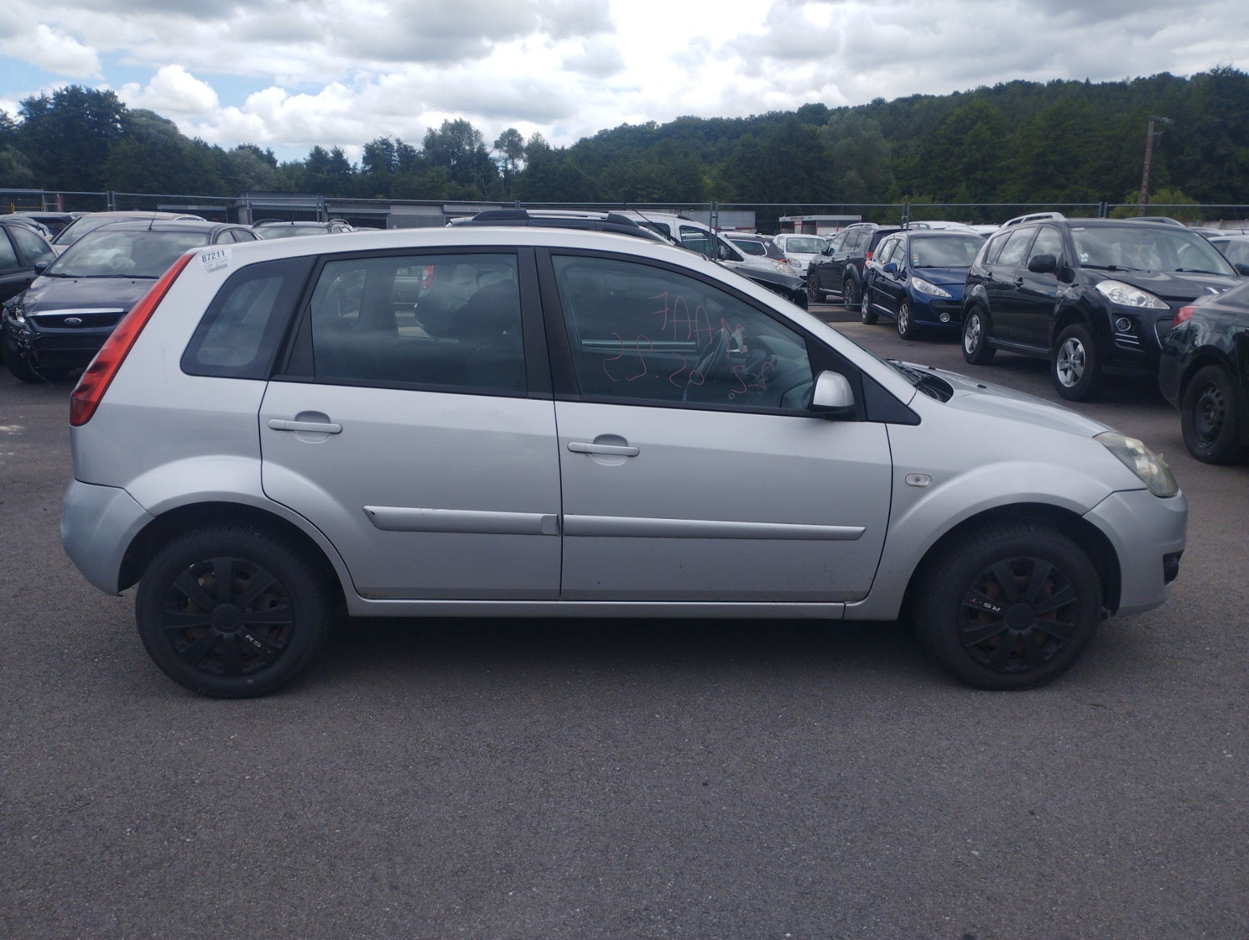 Demarreur pour FORD FIESTA 5 PHASE 2 Demarreur pour FORD FIESTA 5 PHASE 2