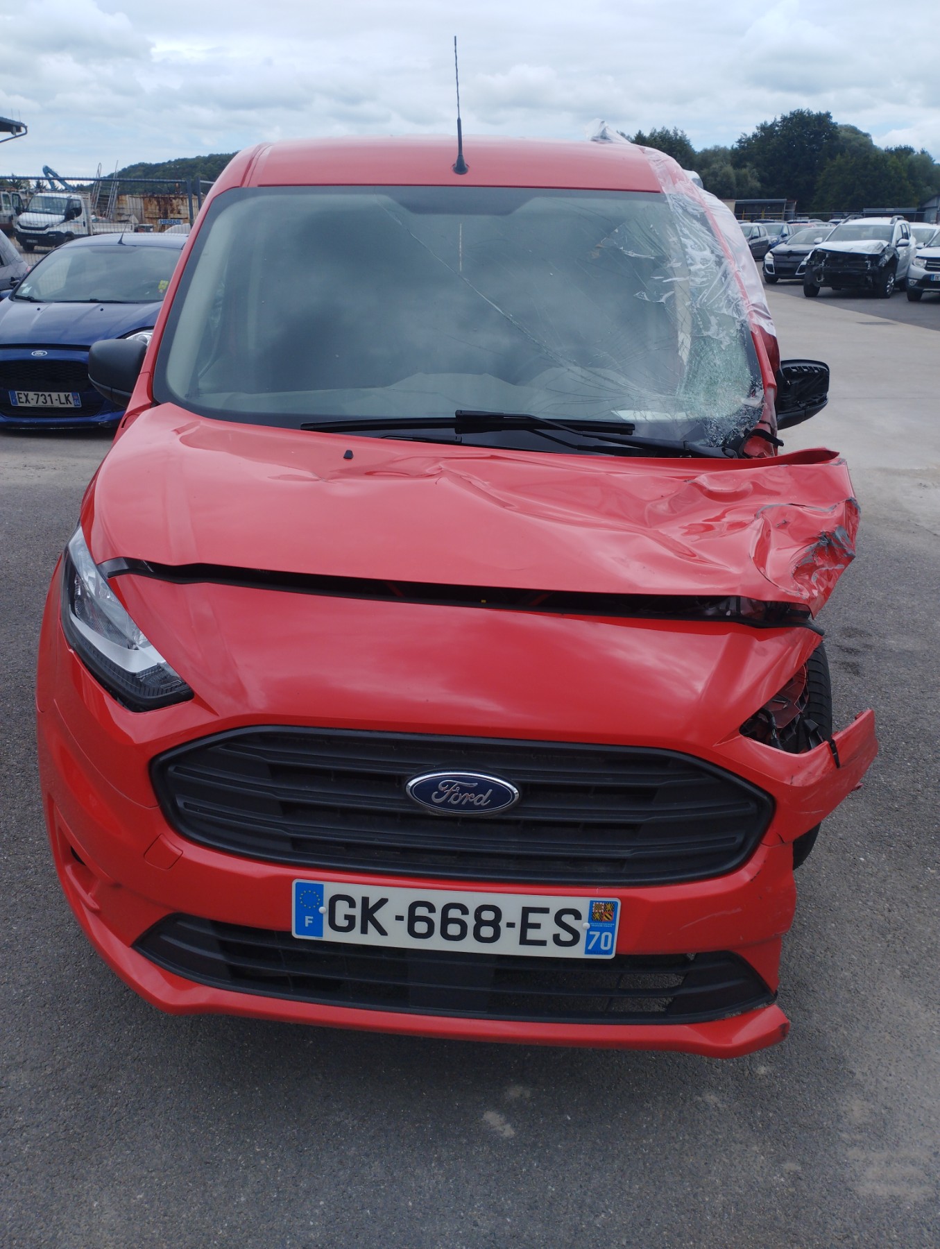 Vase d'expansion pour FORD TRANSIT CONNECT 2 PHASE 2 Vase d'expansion pour FORD TRANSIT CONNECT 2 PHASE 2