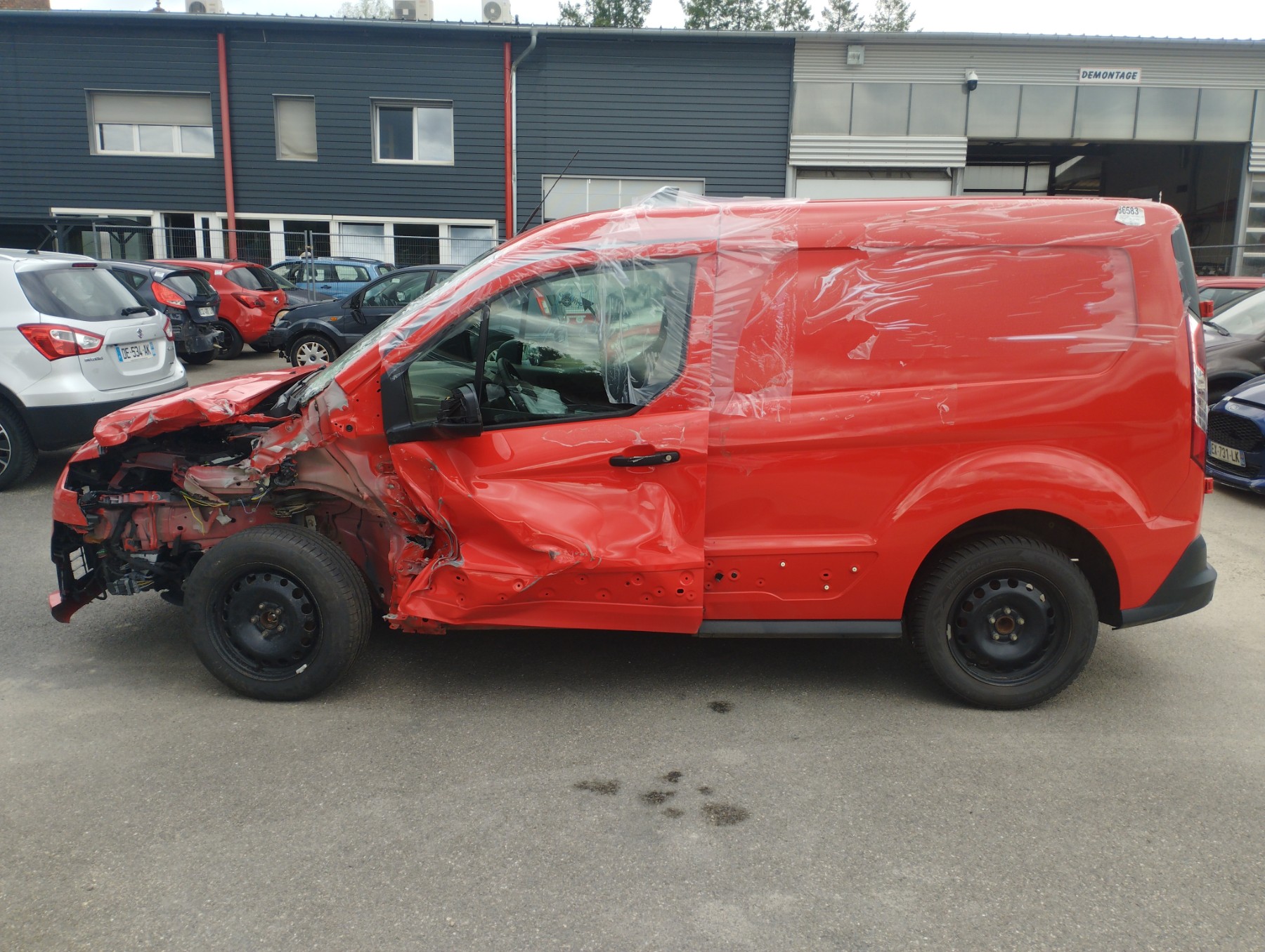 Vase d'expansion pour FORD TRANSIT CONNECT 2 PHASE 2 Vase d'expansion pour FORD TRANSIT CONNECT 2 PHASE 2