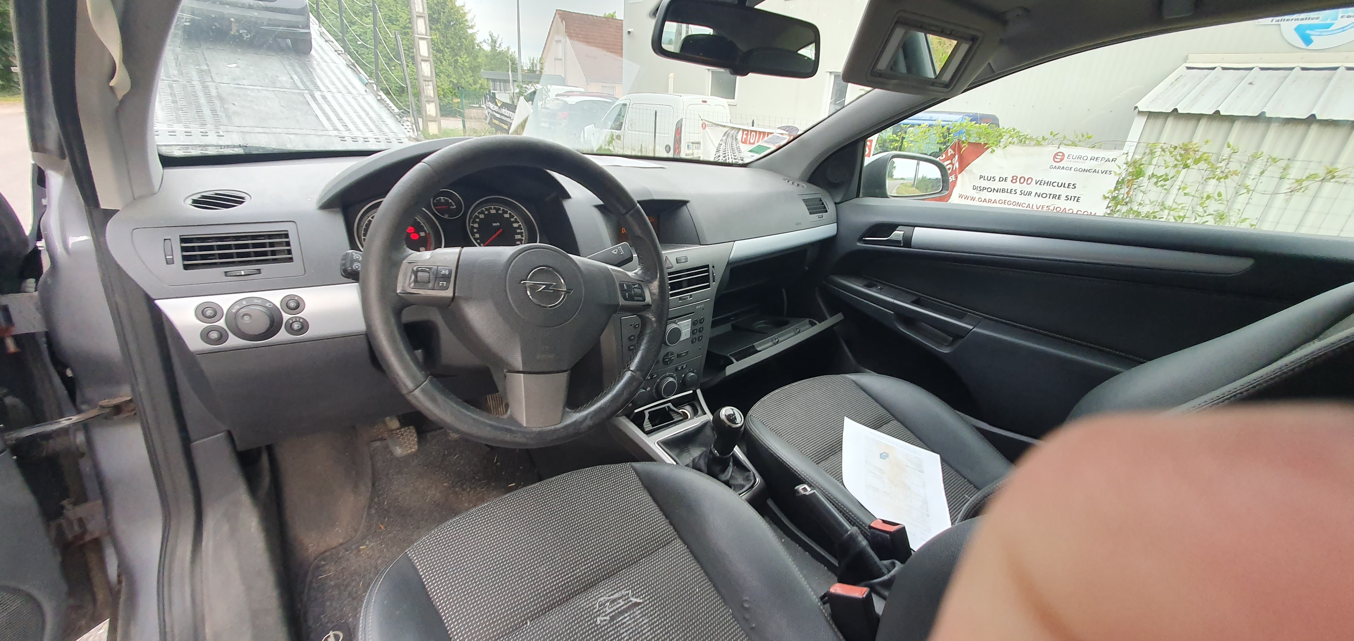 Autoradio d'origine pour OPEL ASTRA H GTC PHASE 1 Autoradio d'origine pour OPEL ASTRA H GTC PHASE 1