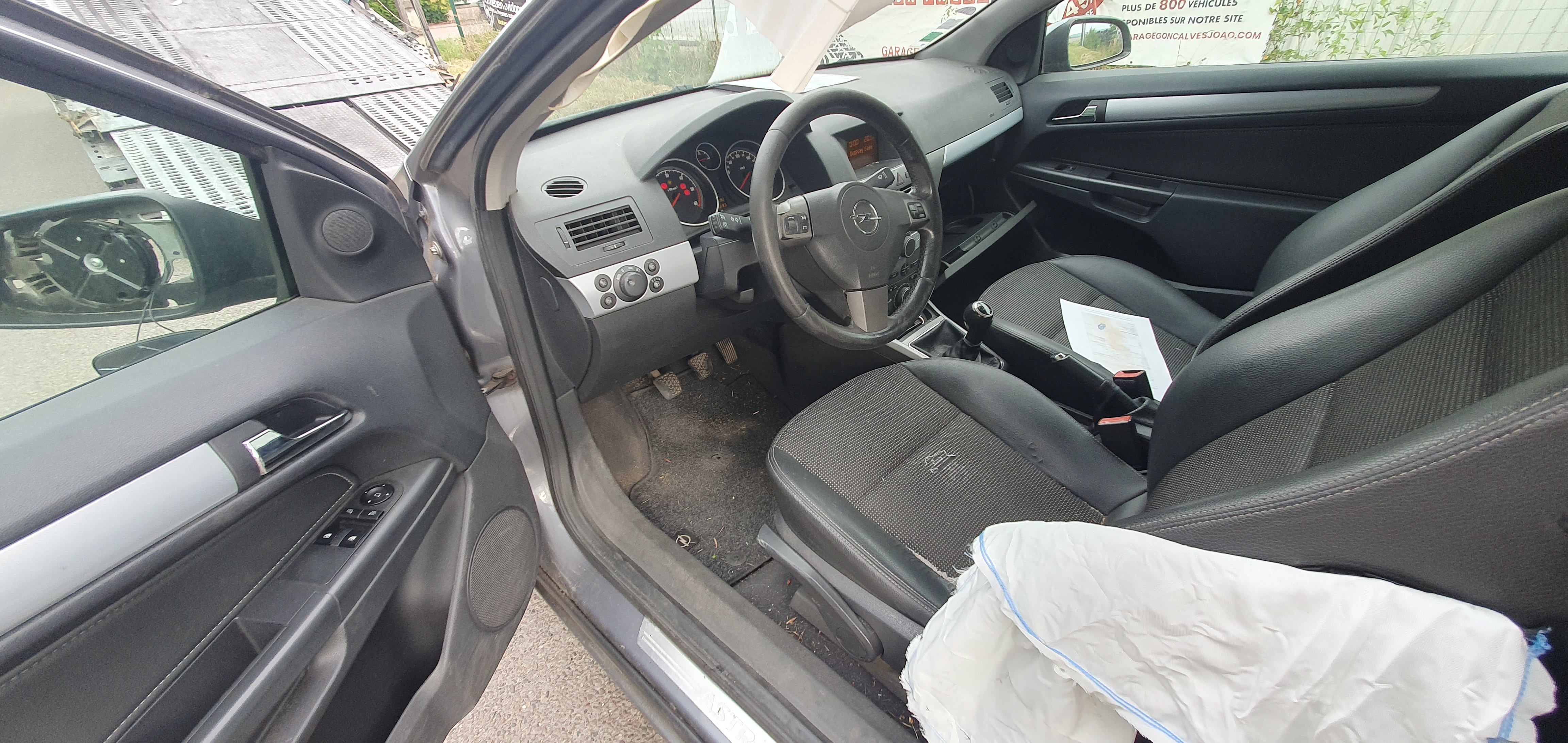 Autoradio d'origine pour OPEL ASTRA H GTC PHASE 1 Autoradio d'origine pour OPEL ASTRA H GTC PHASE 1