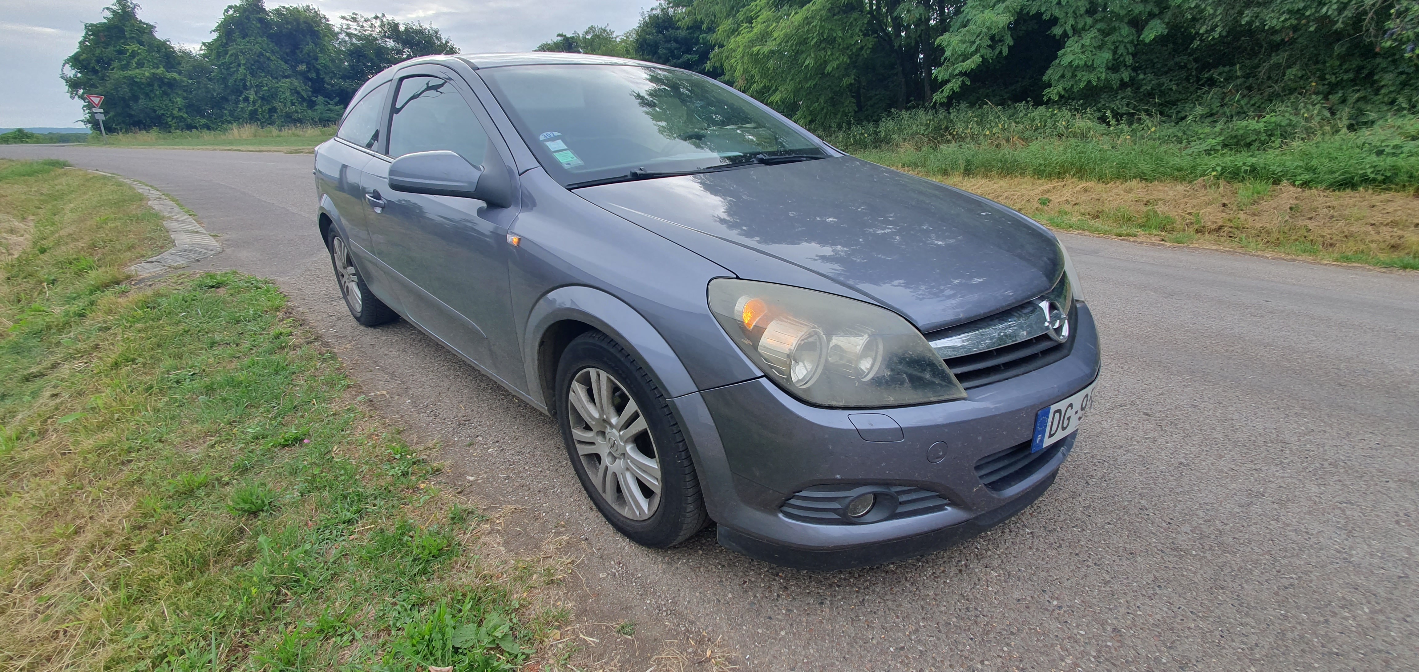 Autoradio d'origine pour OPEL ASTRA H GTC PHASE 1 Autoradio d'origine pour OPEL ASTRA H GTC PHASE 1