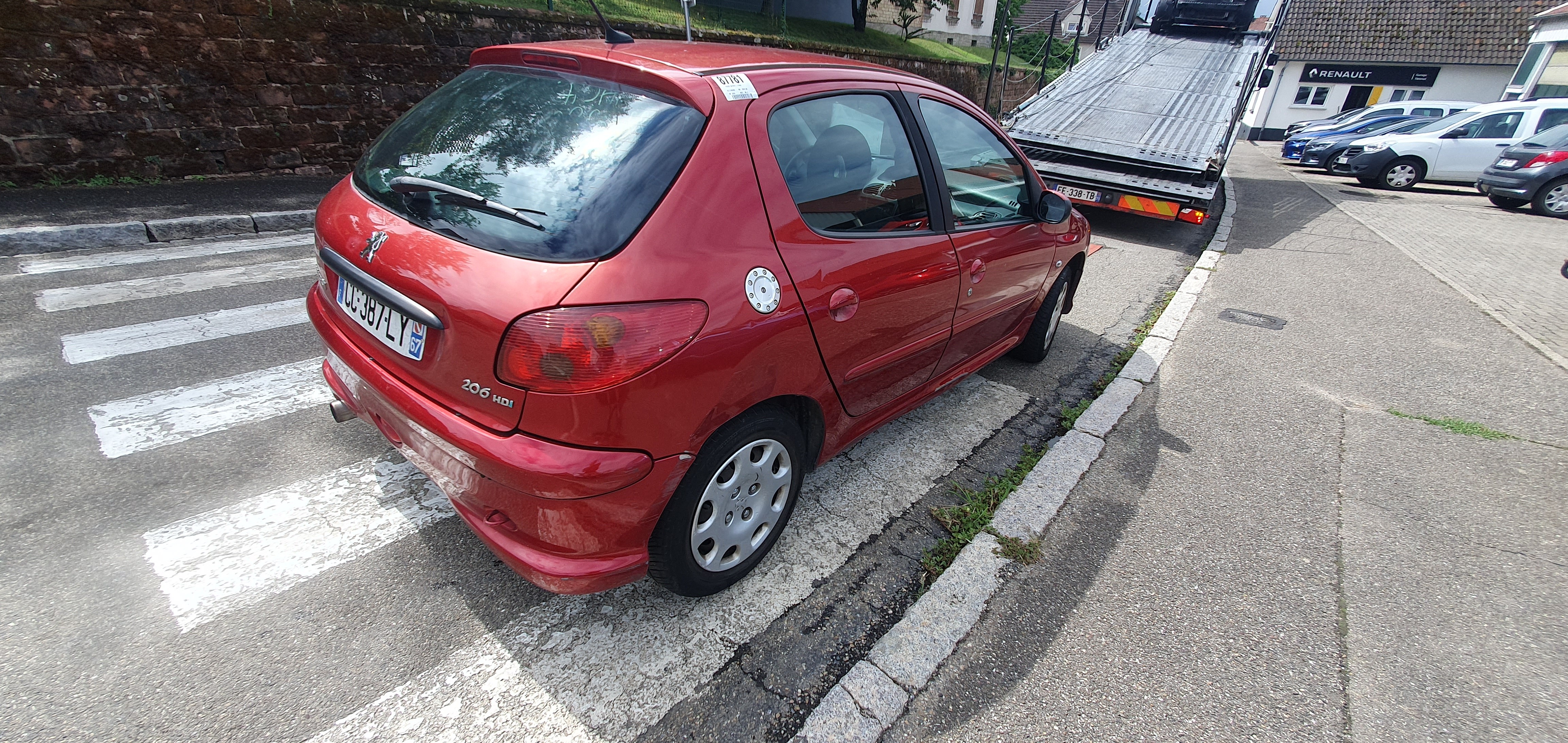 Pare boue avant gauche pour PEUGEOT 206 PHASE 2 Pare boue avant gauche pour PEUGEOT 206 PHASE 2
